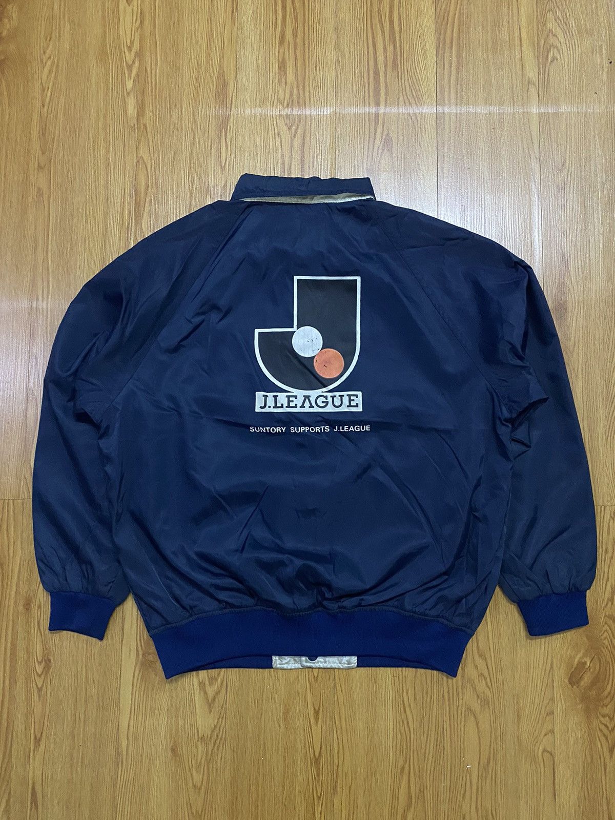 Japanese Brand × Vintage Vintage J League Suntory Reversible Jacket Size US M / EU 48-50 / 2 - 2 Thumbnail