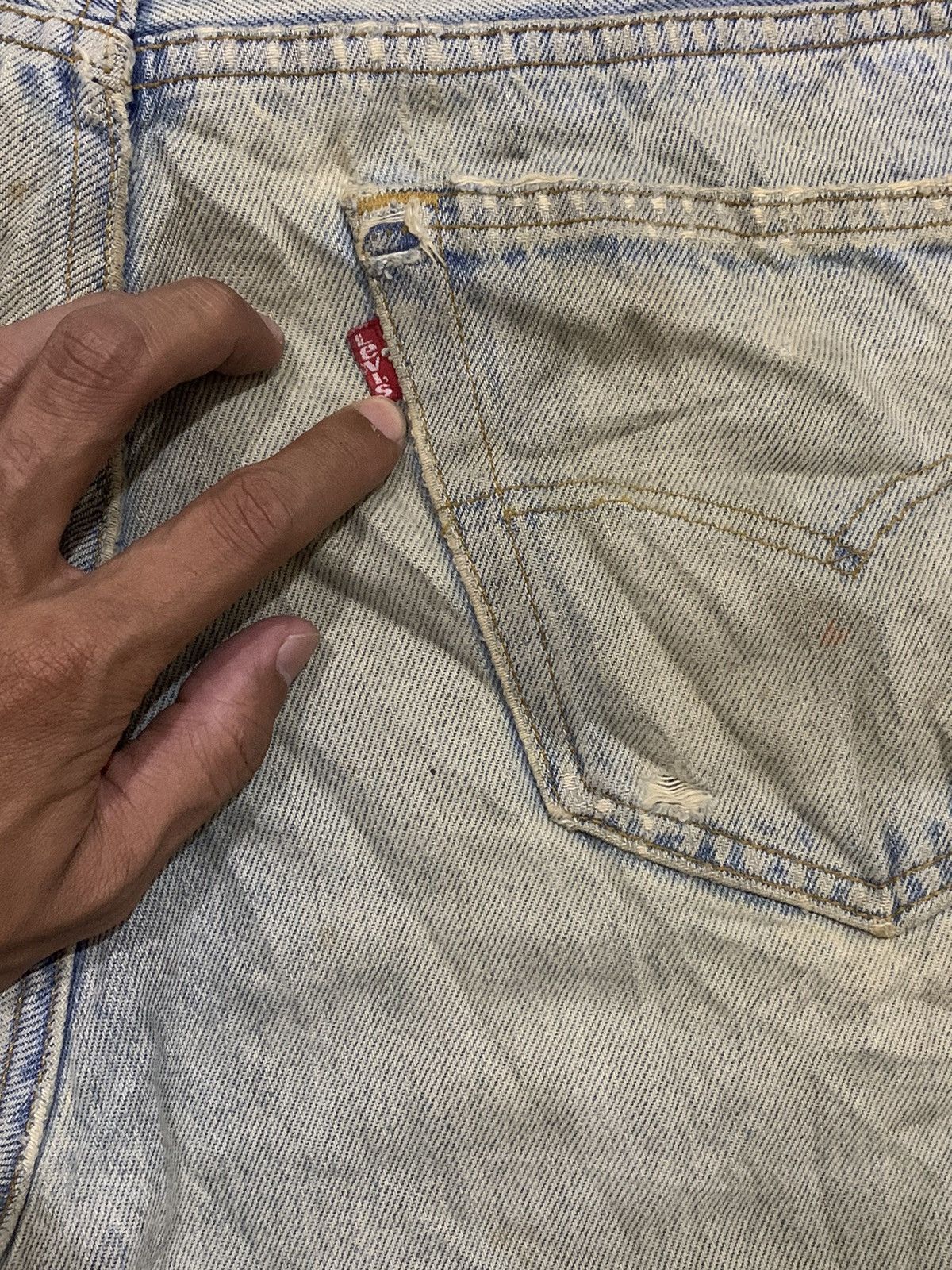 Levi's × Levi's Vintage Clothing × Vintage Vintage 80s Levis ButtonFly Blue Mud Wash Distress Jeans Size US 34 / EU 50 - 13 Thumbnail