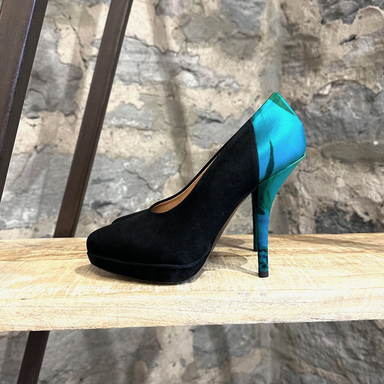 Dries Van Noten Dries Van Noten Black Suede Satin Heel Pumps Size US 6 / IT 36 - 5 Thumbnail