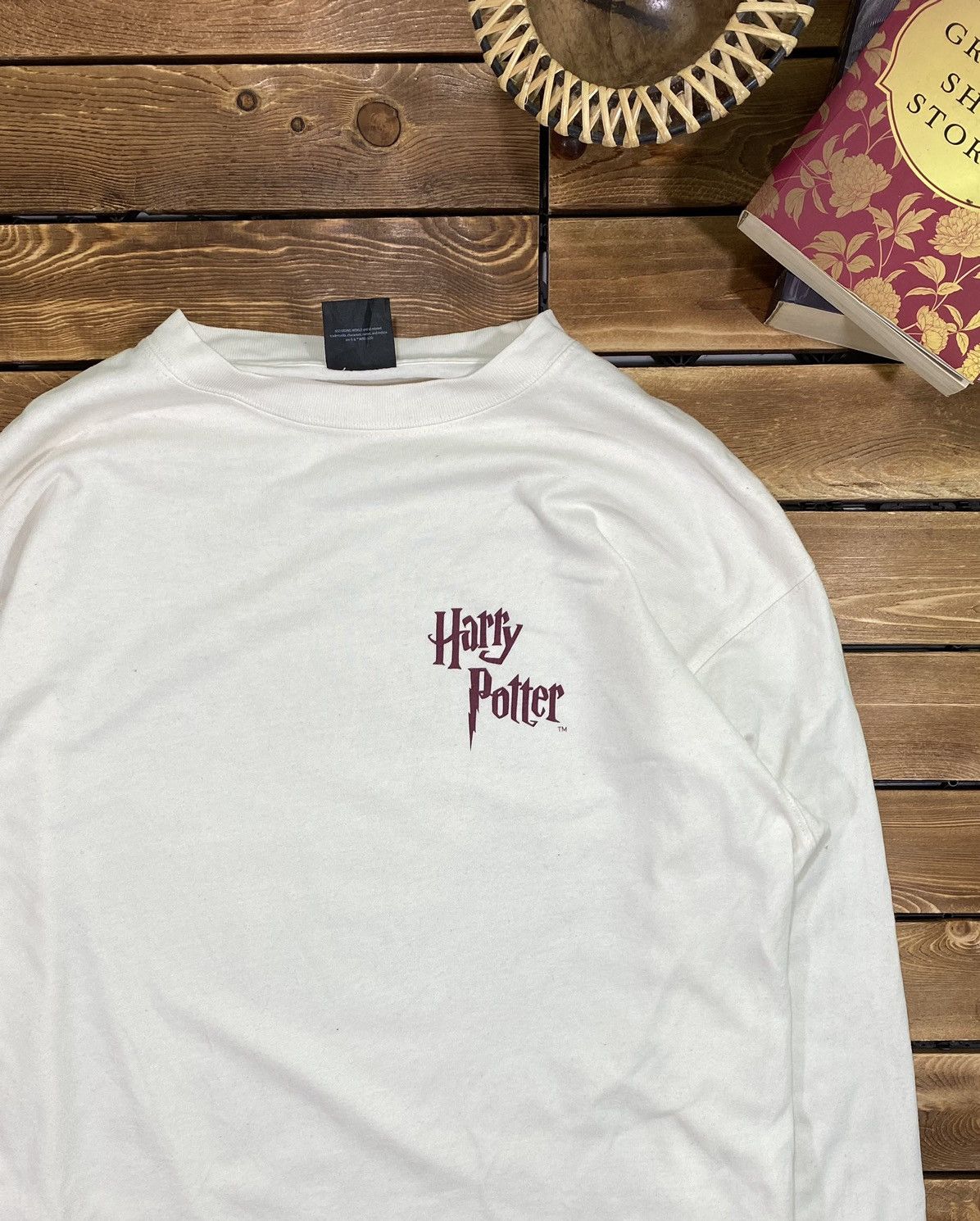 Vintage Vintage Harry Potter Let The Magic Begin Size M Size US M / EU 48-50 / 2 - 8 Thumbnail