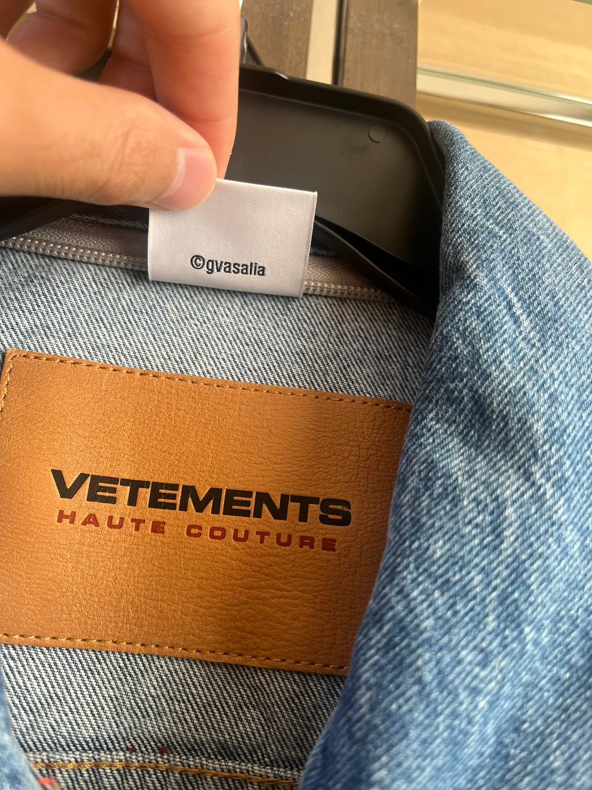 Vetements Oversized Denim Jacket in Light Blue Size US M / EU 48-50 / 2 - 10 Thumbnail