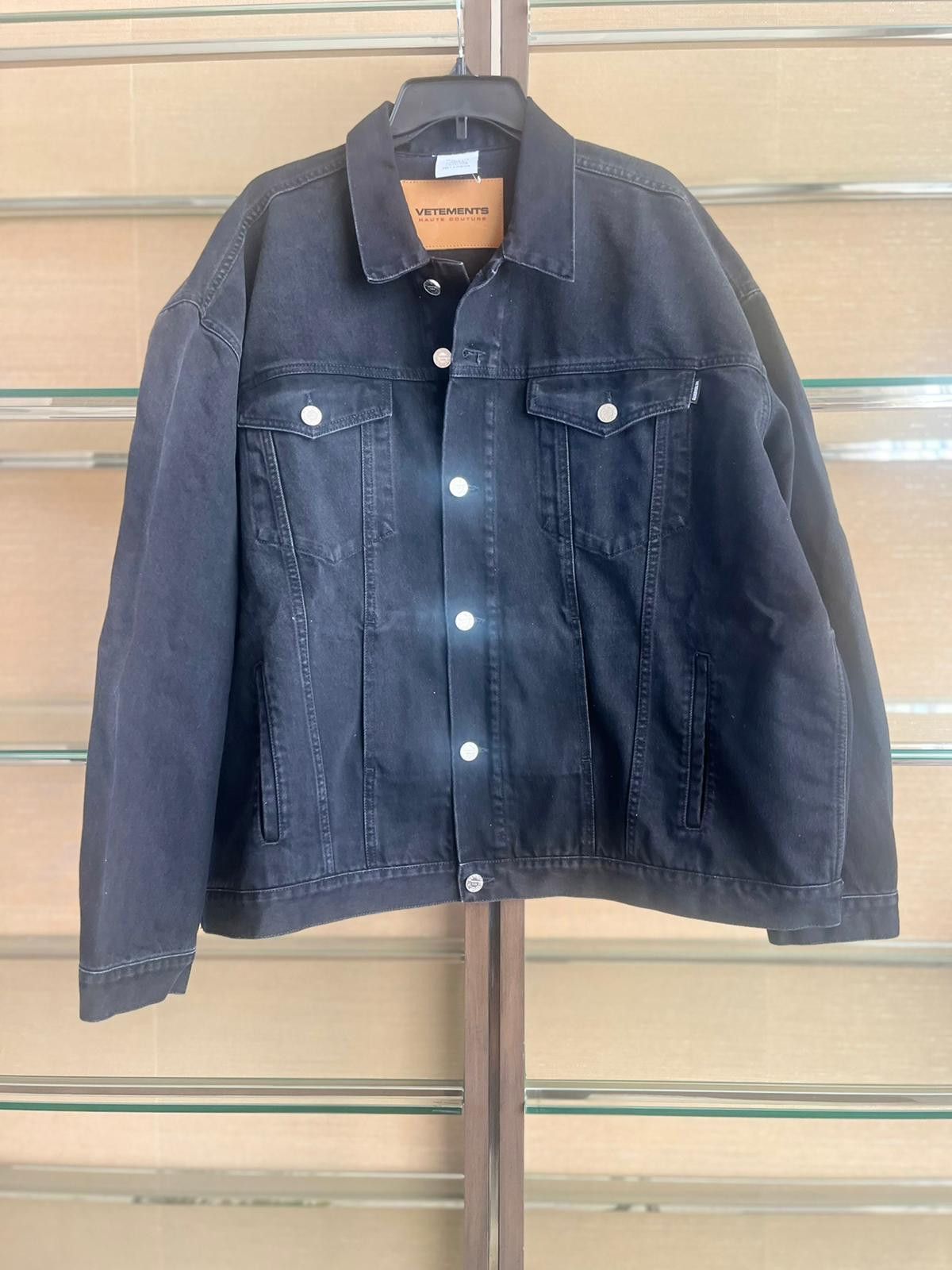 Vetements Oversized Denim Jacket in Black Size US M / EU 48-50 / 2 - 4 Thumbnail