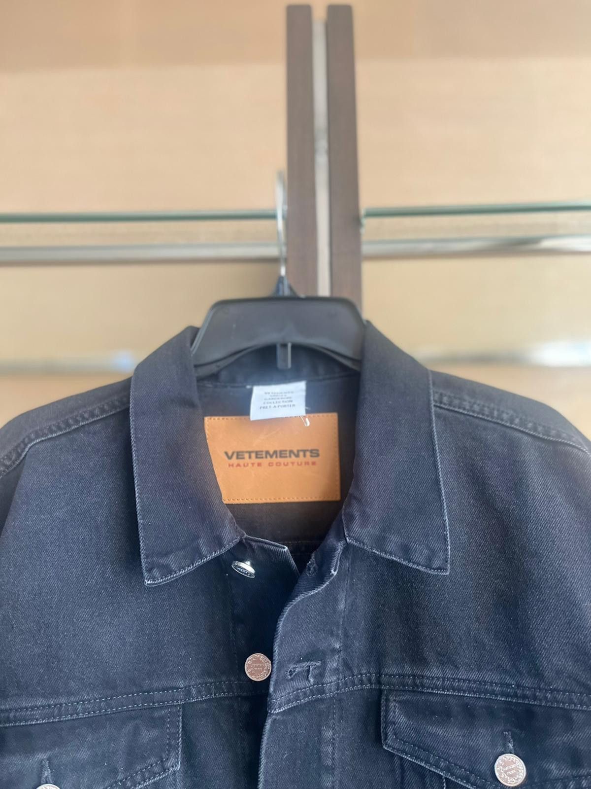 Vetements Oversized Denim Jacket in Black Size US M / EU 48-50 / 2 - 3 Thumbnail