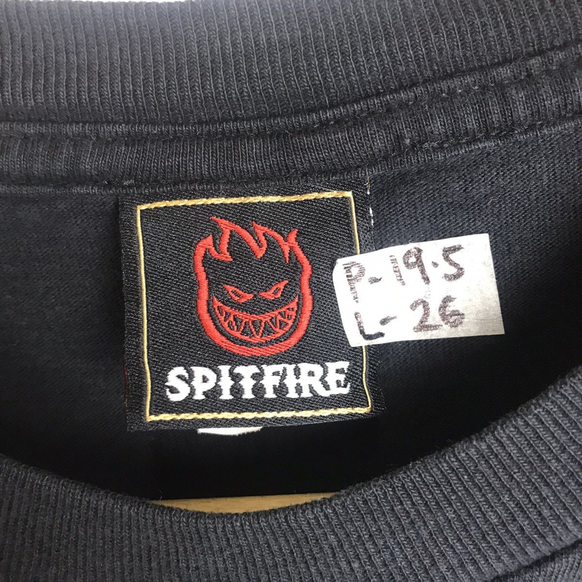 Spitfire Distressed 00s Spitfire Skateboarding With Big Logo Size US M / EU 48-50 / 2 - 5 Thumbnail