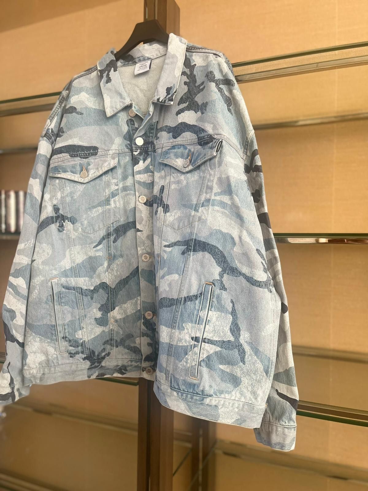 Vetements Oversized Denim Jacket in Grey Camo Size US M / EU 48-50 / 2 - 5 Thumbnail