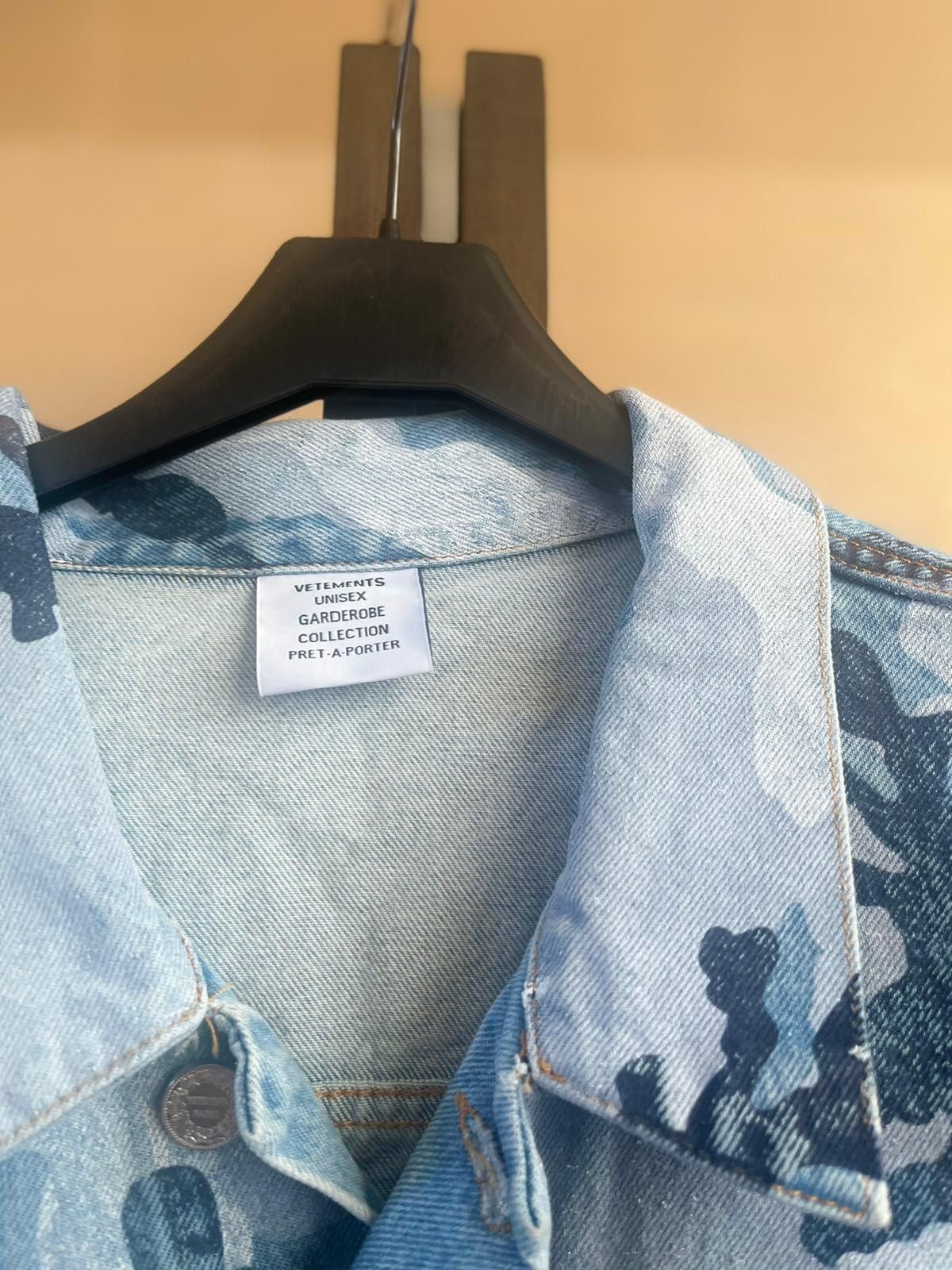 Vetements Oversized Denim Jacket in Grey Camo Size US M / EU 48-50 / 2 - 14 Thumbnail