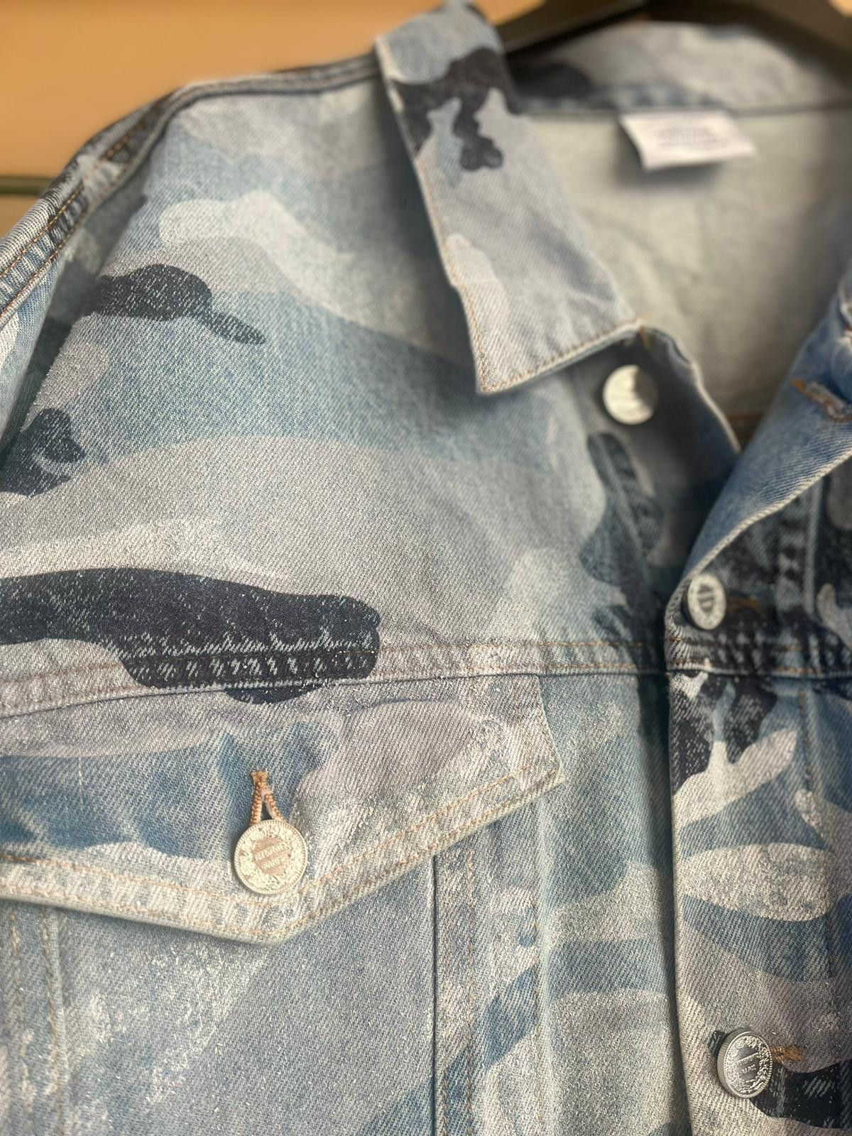 Vetements Oversized Denim Jacket in Grey Camo Size US M / EU 48-50 / 2 - 12 Thumbnail
