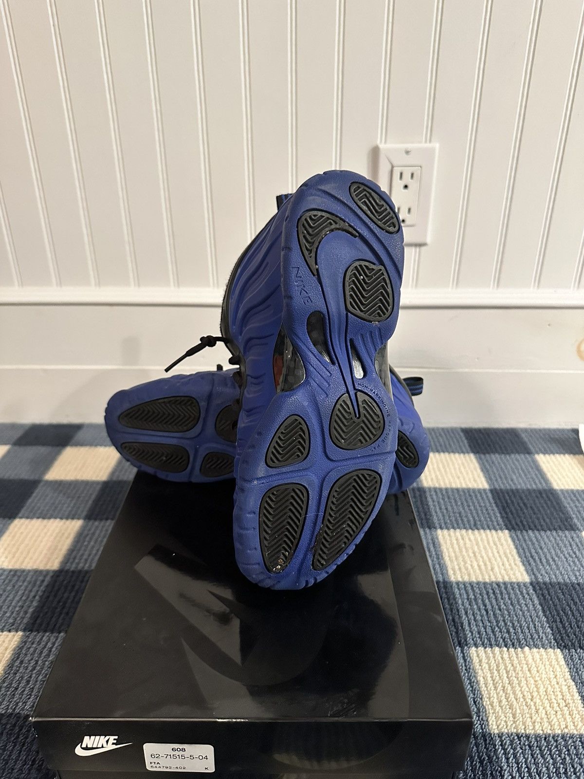 Nike NIKE LITTLE POSITE PRO (GS) Size US 7 / EU 40 - 3 Thumbnail