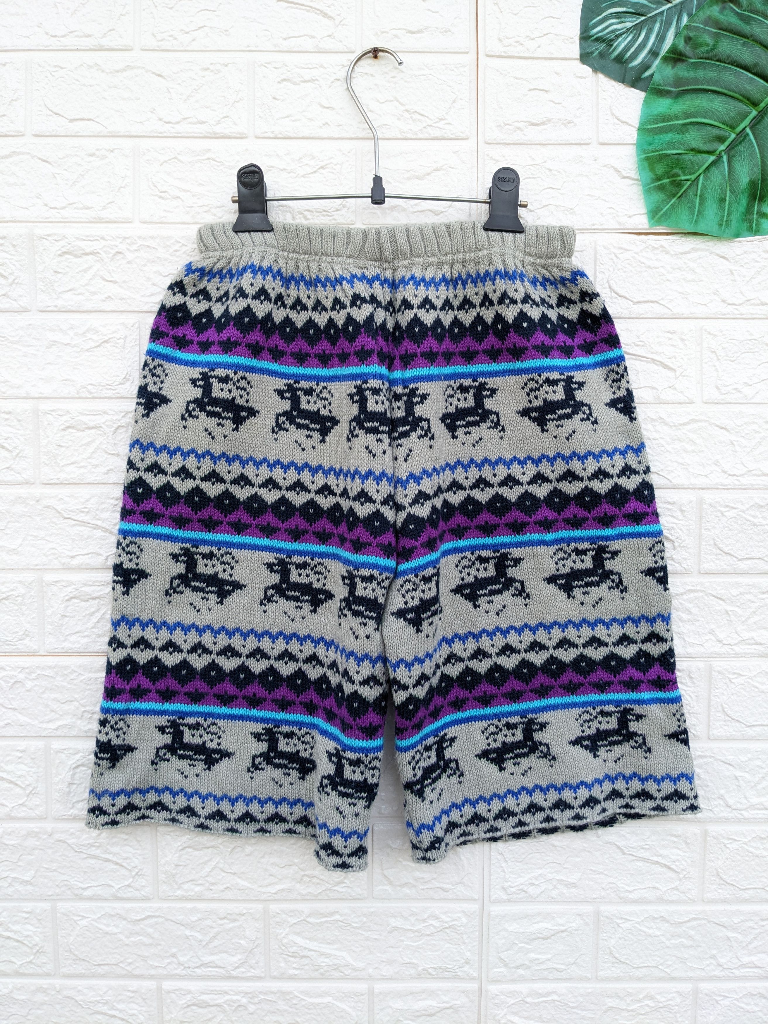 image of Aran Isles Knitwear x Coloured Cable Knit Sweater Fair Isle Knitwear Short Pants Unisex in Mix (Siz