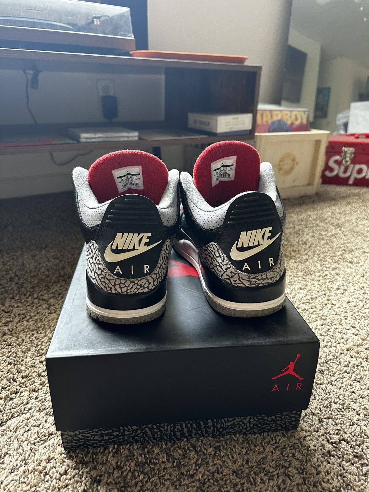 Jordan Brand 2018 Air Jordan 3 Retro OG Size US 13 / EU 46 - 4 Thumbnail