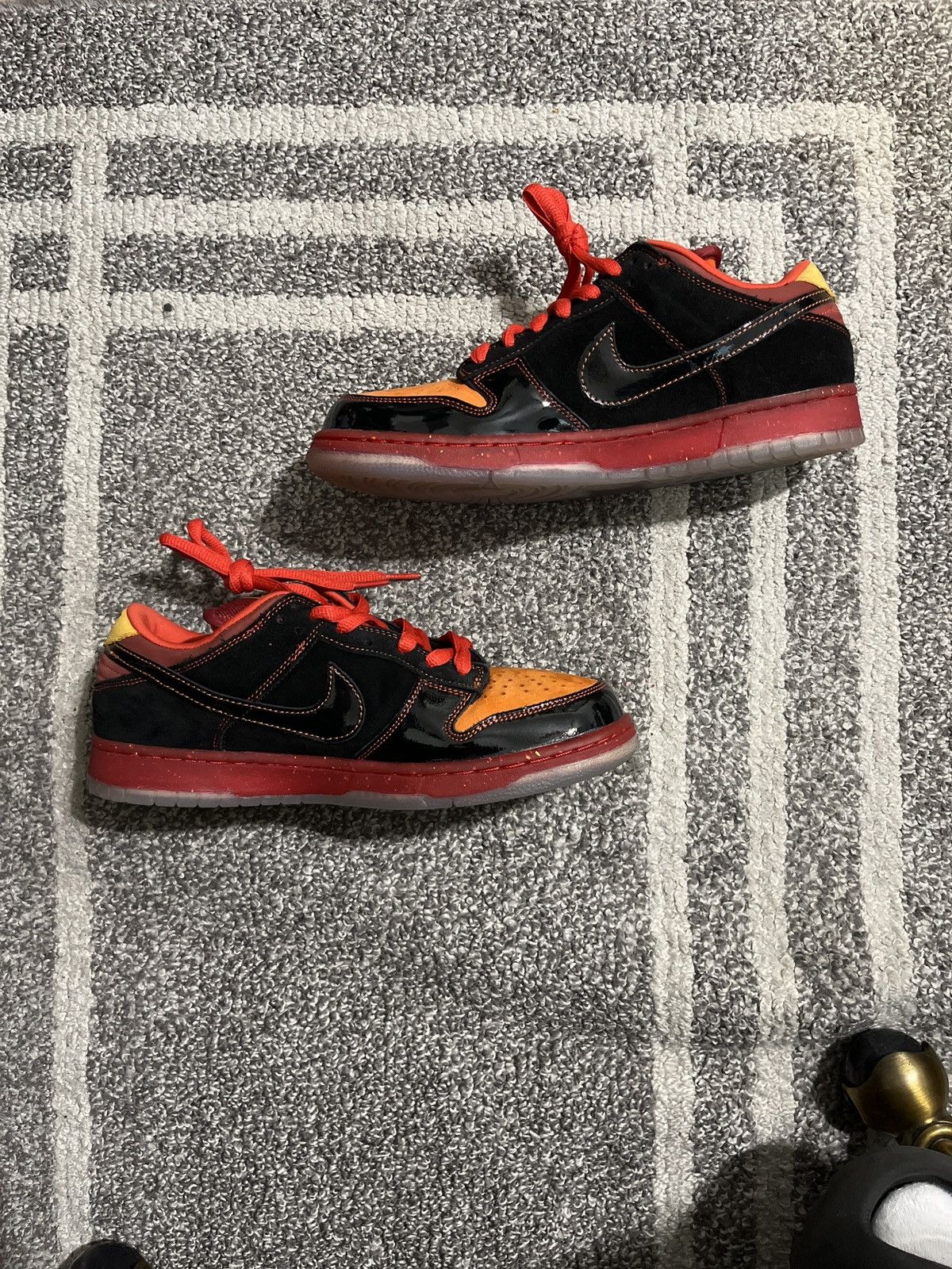Nike Nike SB HAWAII Size US 9.5 / EU 42-43 - 2 Thumbnail
