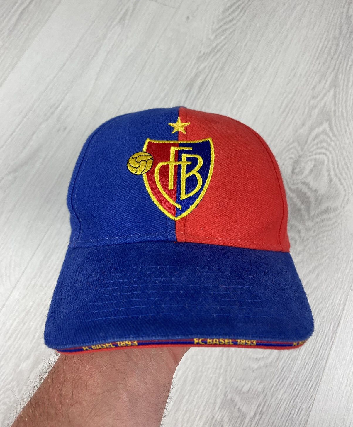 Vintage Vintage FC Basel 1893 Cap Hat PSG Newcastle Milan Borussia Size ONE SIZE - 1 Thumbnail