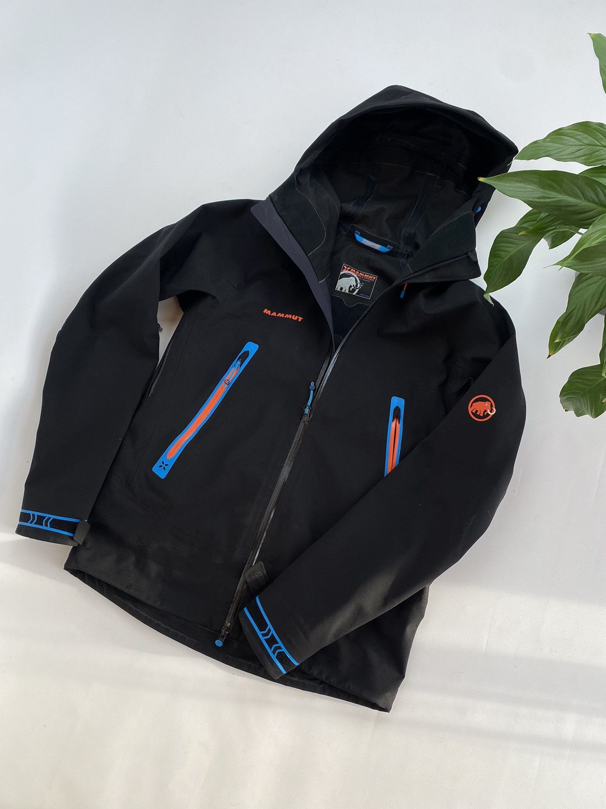 Outdoor Life Mammut Eiger Extreme Gore-Tex Jacket | Grailed