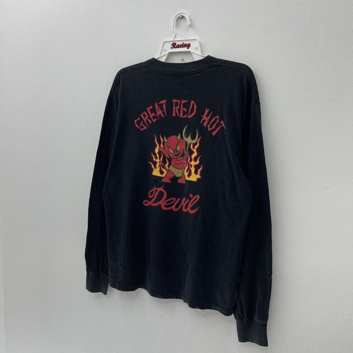 Japanese Brand × Vintage Vintage Great Red Hot Devil Like Horror Style Shirt Size US L / EU 52-54 / 3 - 7 Thumbnail