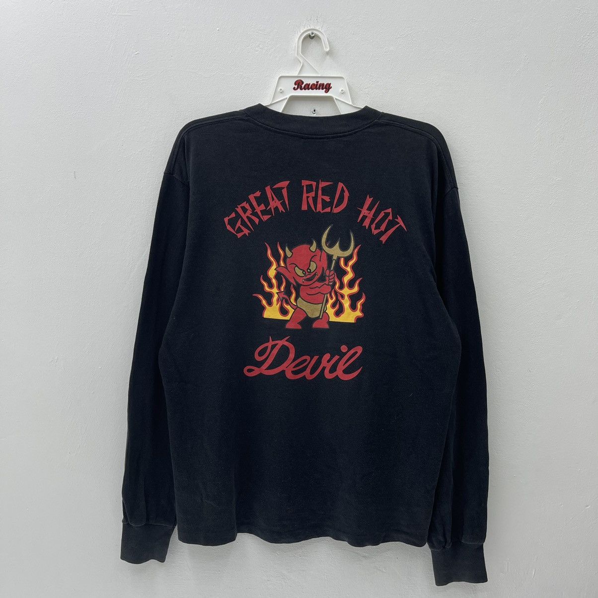 Japanese Brand × Vintage Vintage Great Red Hot Devil Like Horror Style Shirt Size US L / EU 52-54 / 3 - 1 Thumbnail