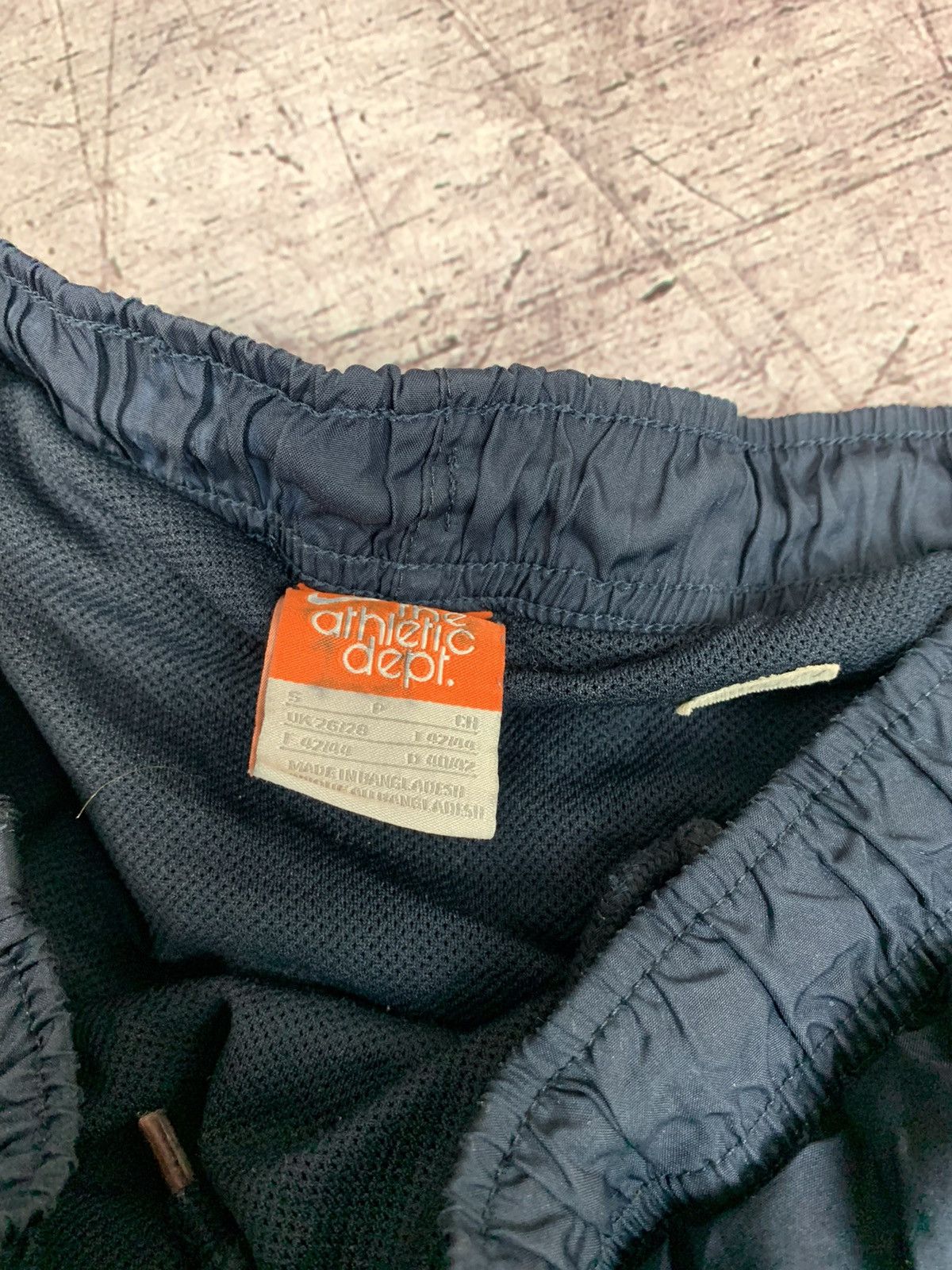 Nike Nike Vintage Shorts Size US 30 / EU 46 - 6 Thumbnail