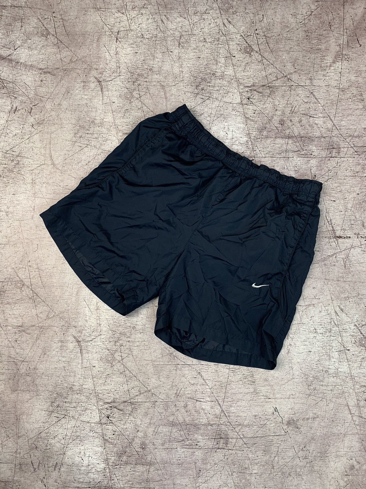 Nike Nike Vintage Shorts Size US 30 / EU 46 - 1 Thumbnail