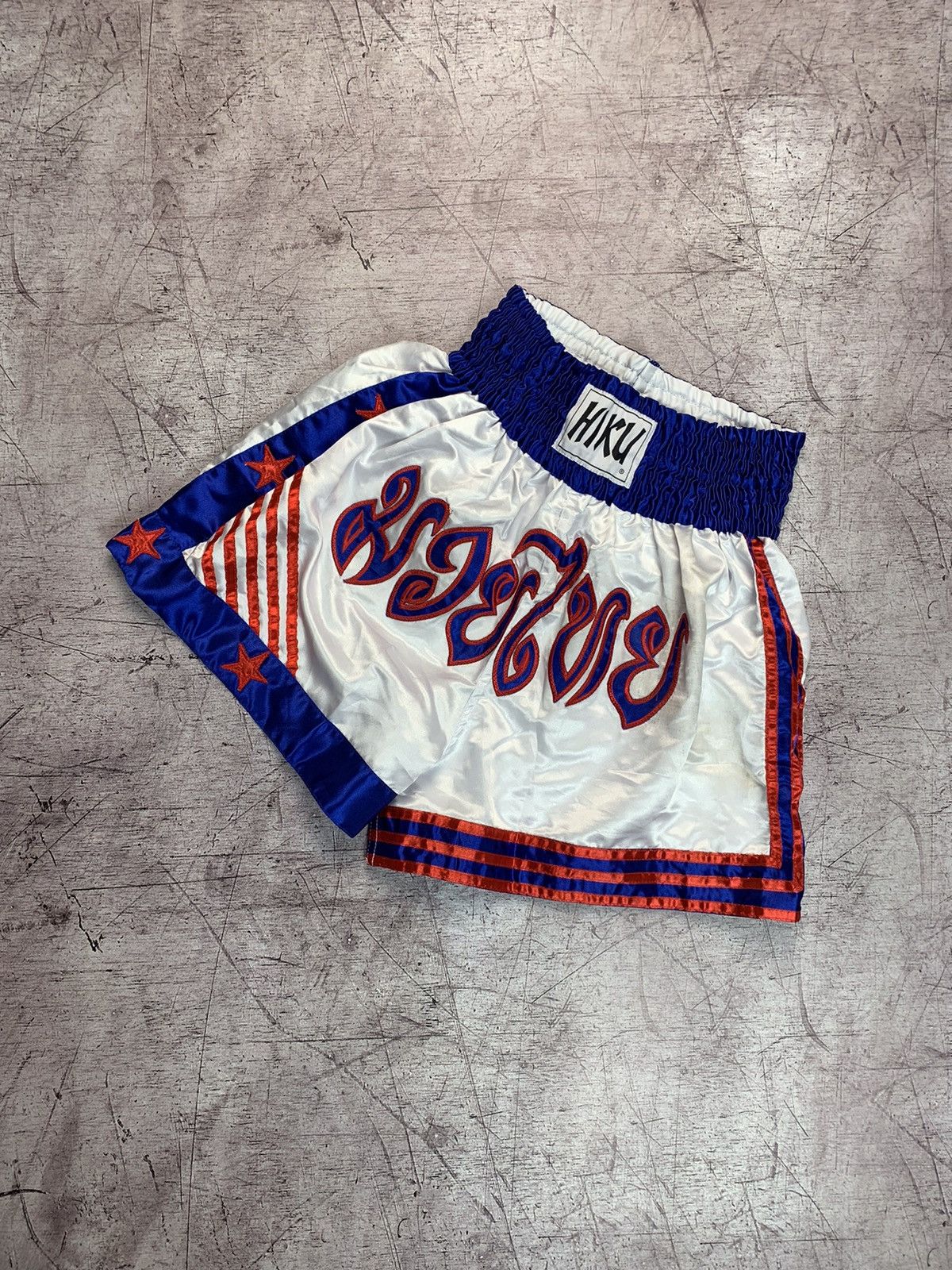 Japanese Brand Vintage Muay Thai Mens Boxing Shorts Size US 34 / EU 50 - 1 Thumbnail