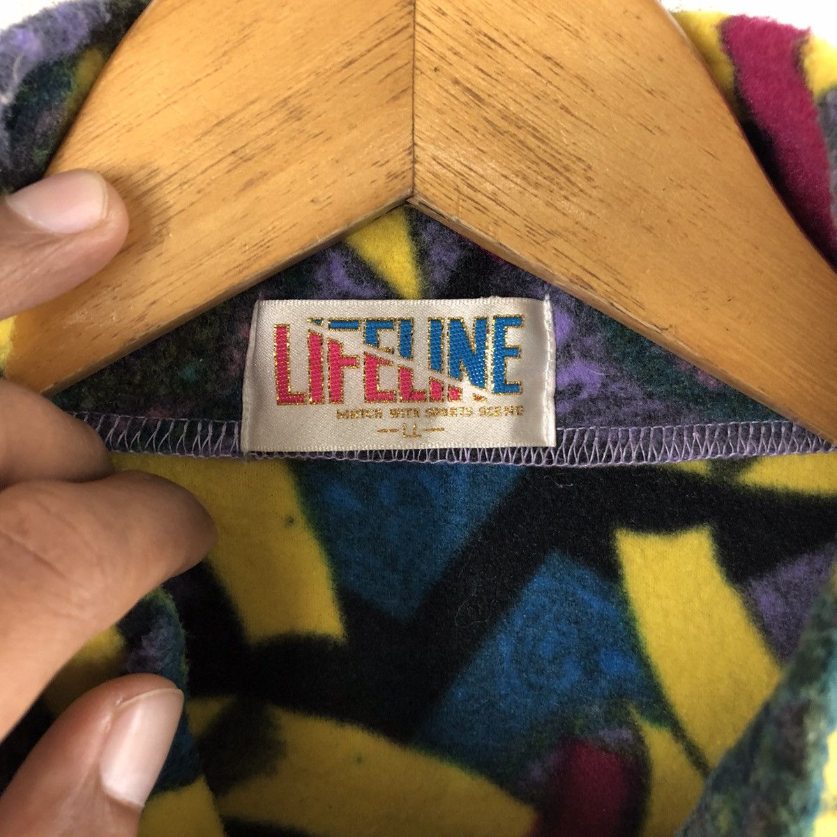 Japanese Brand 🔥BUT NICE🔥LIFELINE MULTICOLOR PRINTED FLEECE JACKET Size US L / EU 52-54 / 3 - 7 Thumbnail