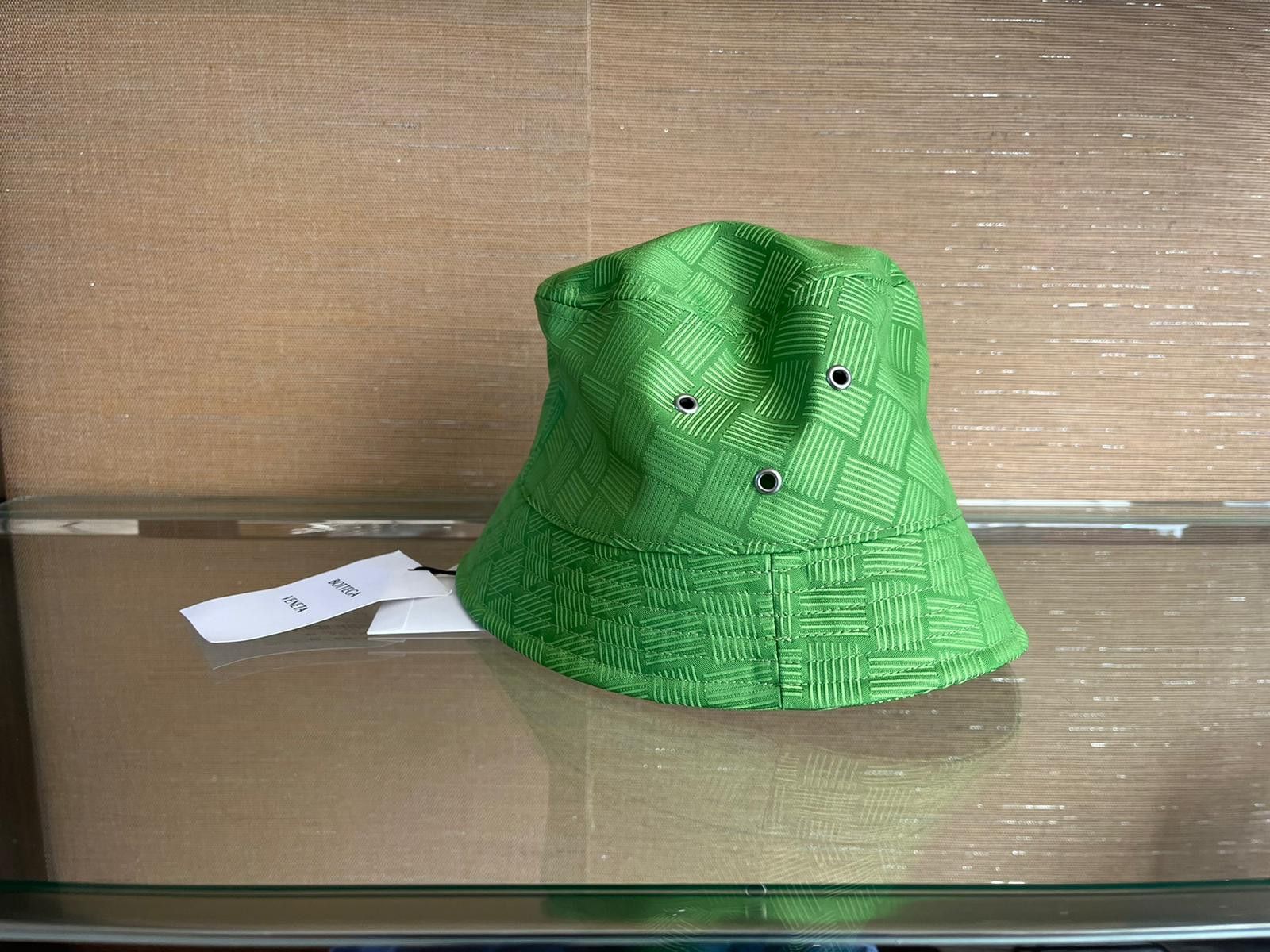 Bottega Veneta Q.2 / Small / Bucket Hat in Acid Green Size ONE SIZE - 3 Thumbnail