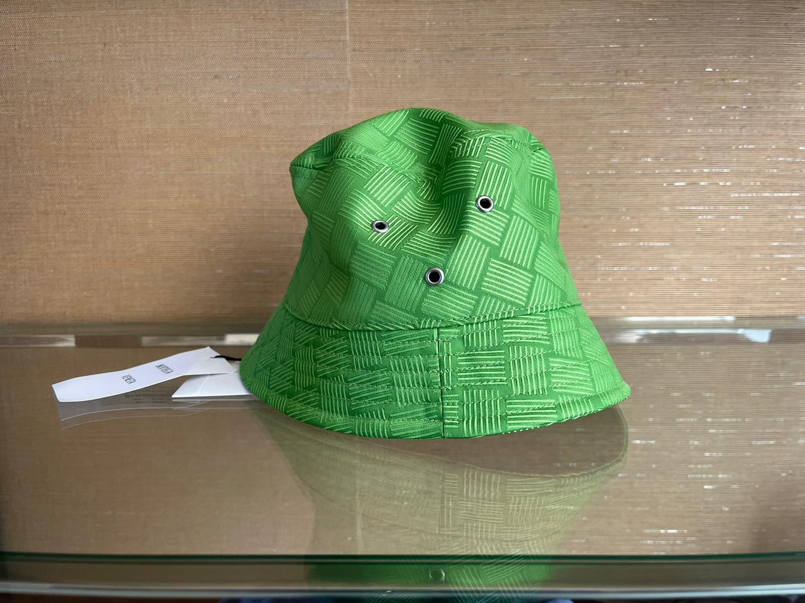 Bottega Veneta Q.2 / Small / Bucket Hat in Acid Green Size ONE SIZE - 2 Thumbnail