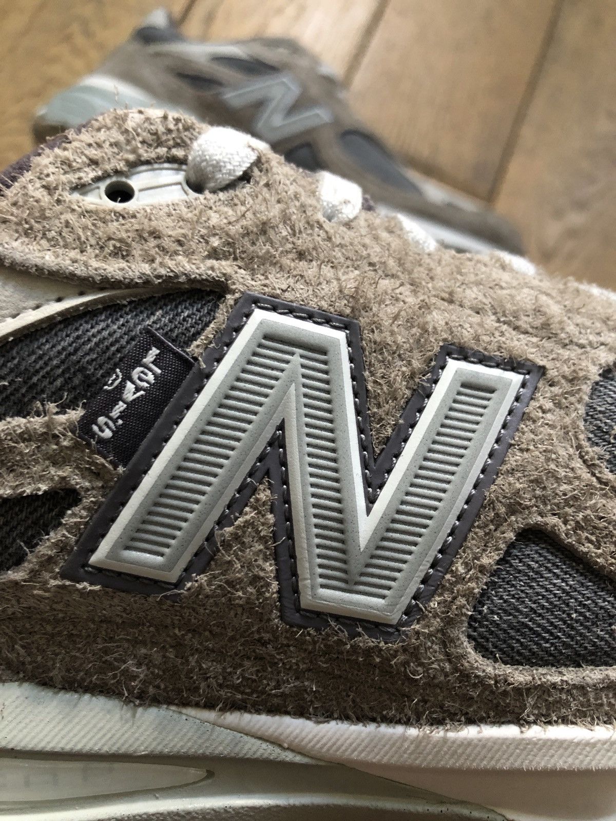 Levi's × New Balance New balance 990V3 x Levi’s Size US 11 / EU 44 - 3 Thumbnail