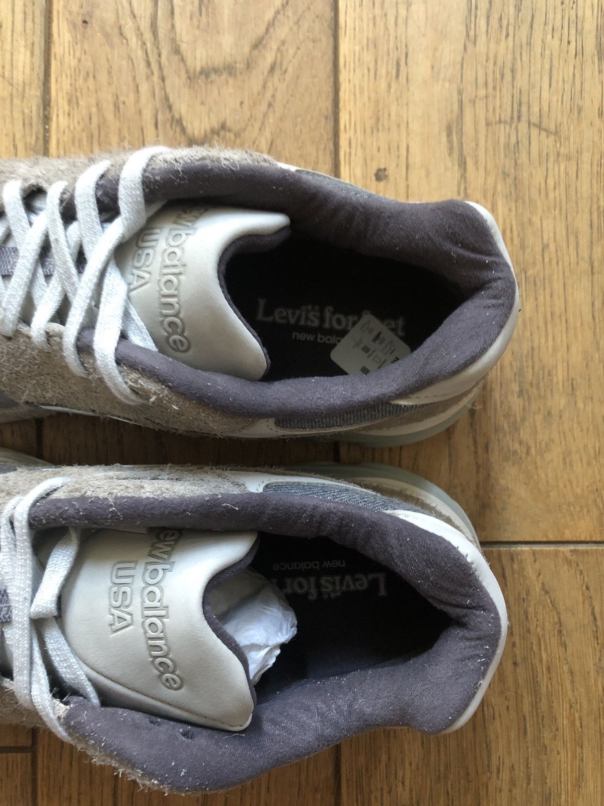 Levi's × New Balance New balance 990V3 x Levi’s Size US 11 / EU 44 - 6 Thumbnail
