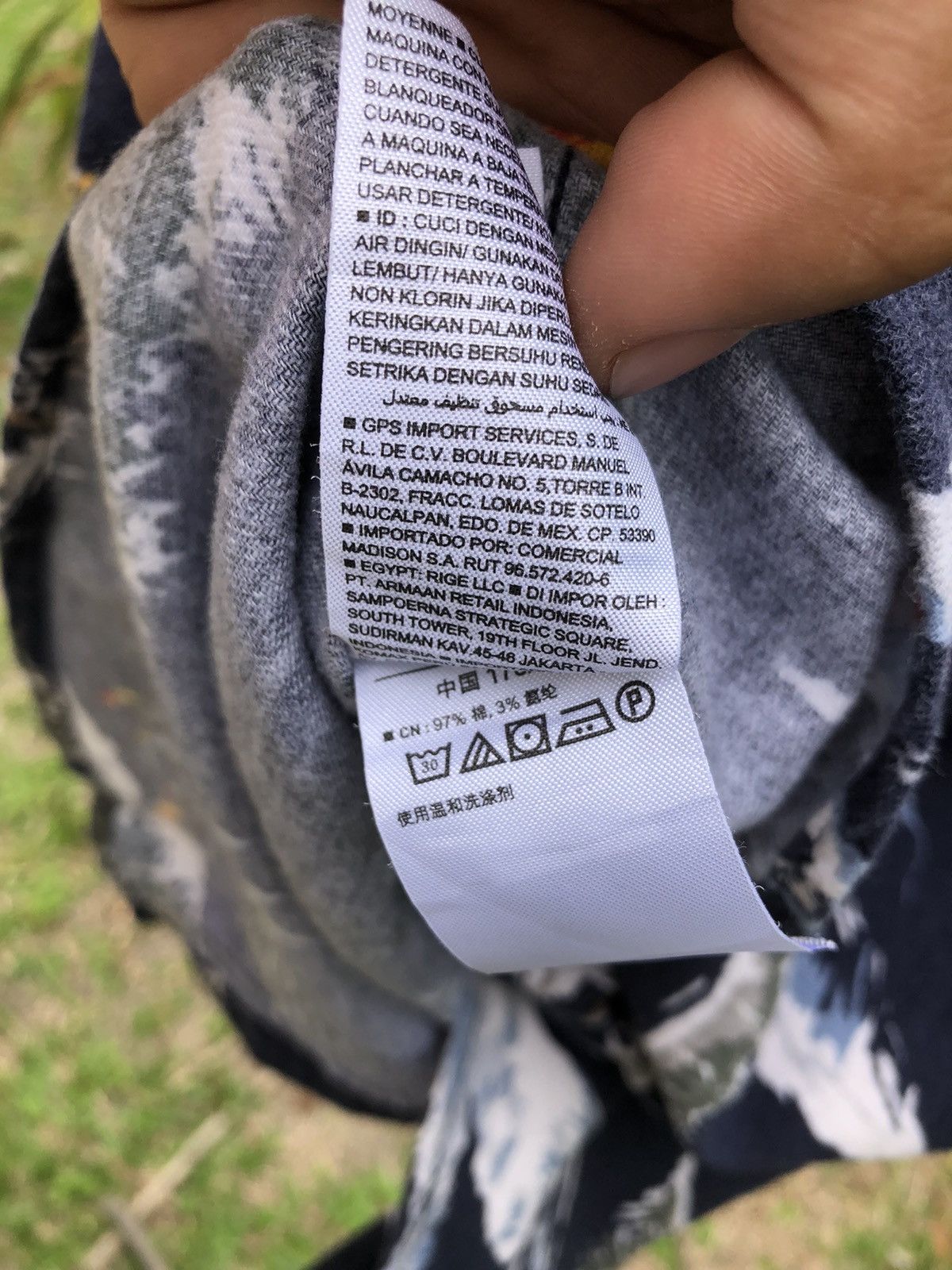 Flannel Rugged Flannel Fullprint Ski Ice Motive by Old Navy Size US L / EU 52-54 / 3 - 12 Thumbnail