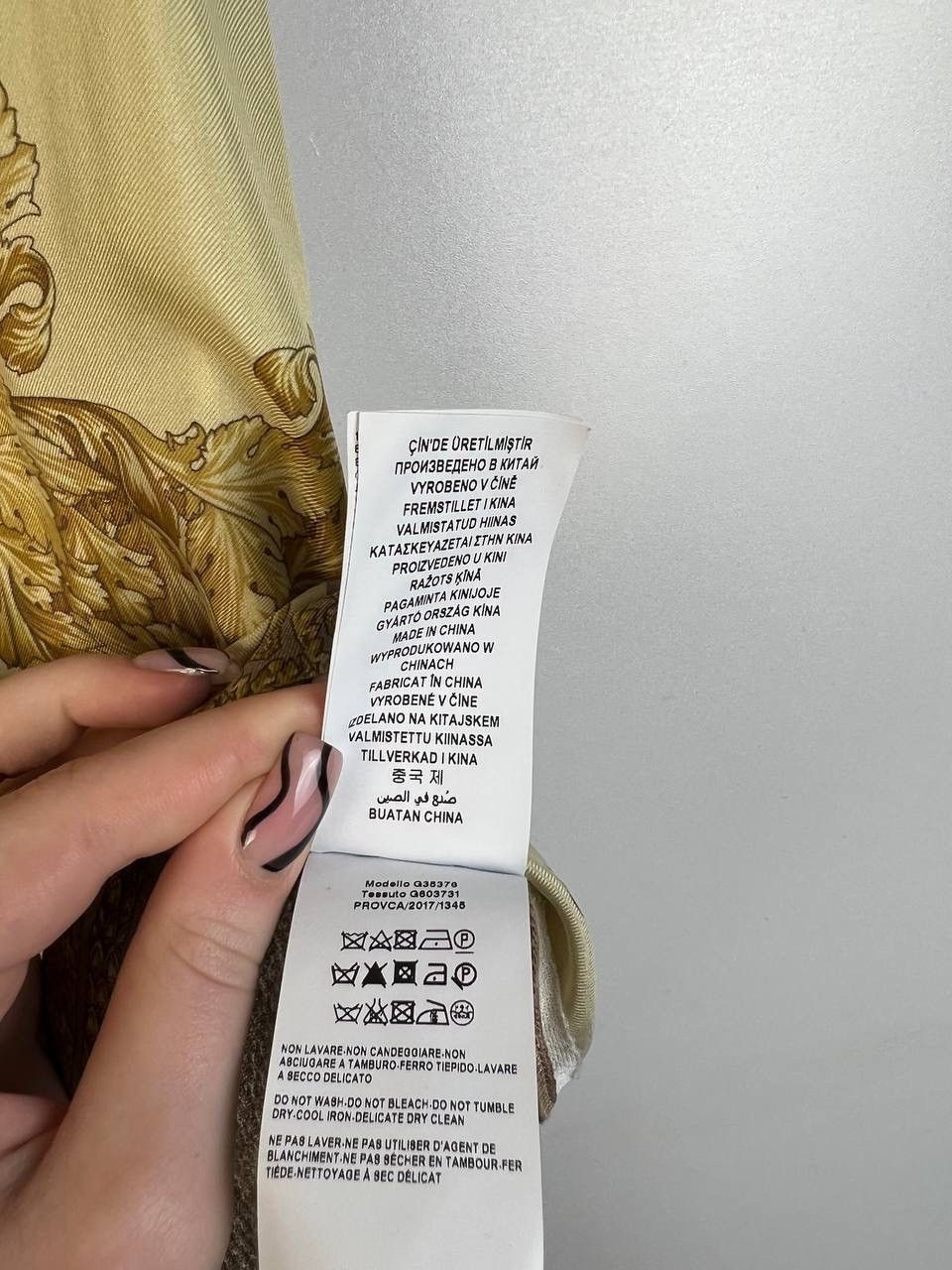 Vintage Versace Collection vintage t-shirt size S/M Size US S / EU 44-46 / 1 - 8 Thumbnail