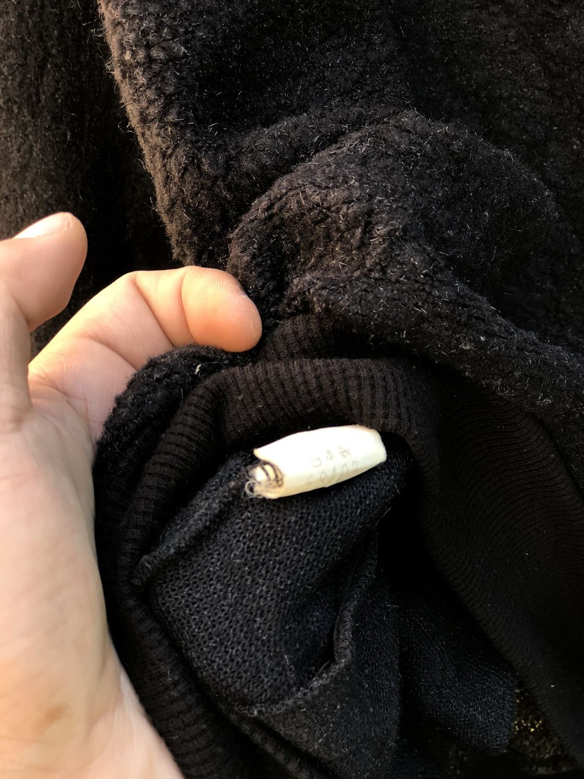Japanese Brand Vintage 80's Knitwear Distressed Sweater by Lavorio Size US L / EU 52-54 / 3 - 12 Thumbnail