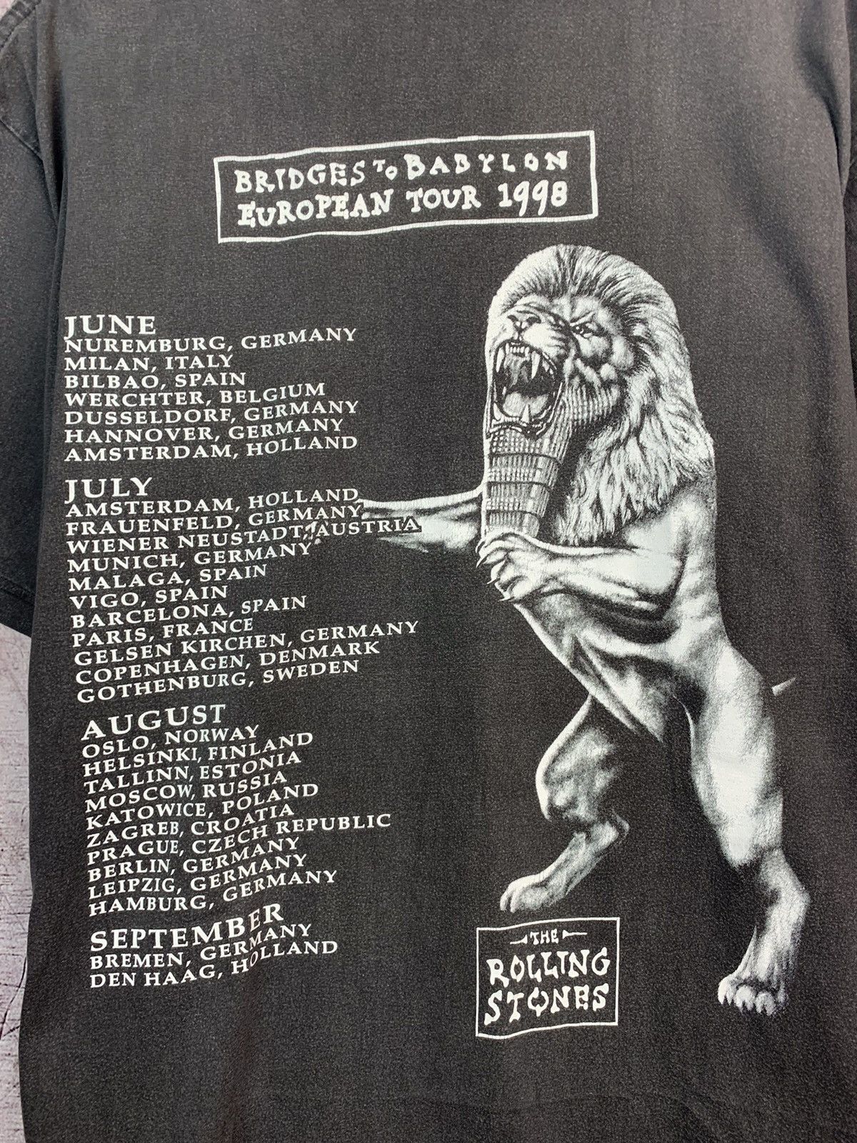 Band Tees × The Rolling Stones 1997 1998 The Rolling Stones Bridges to Babylon Tour Tee Size US L / EU 52-54 / 3 - 5 Thumbnail