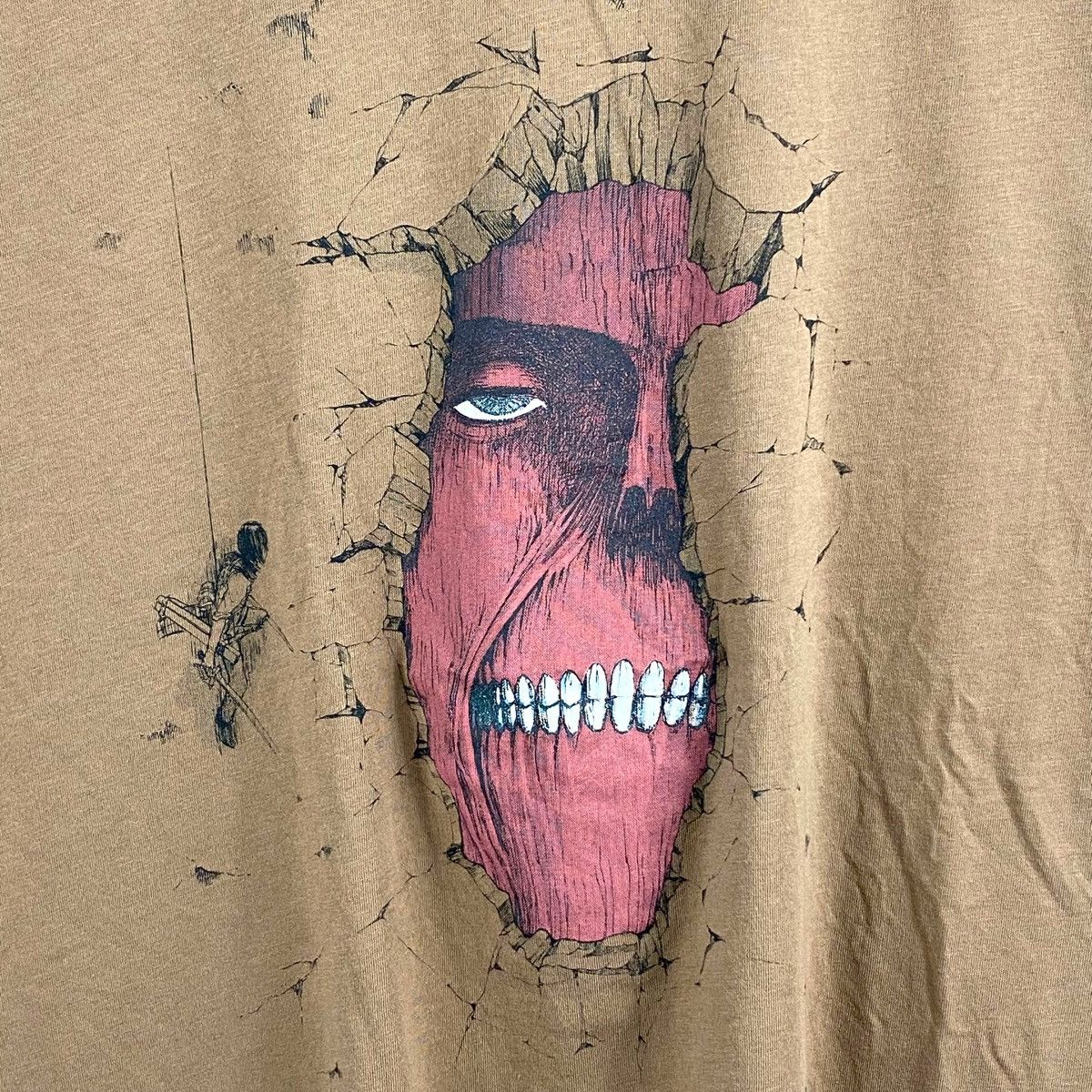 RARE ATTACK ON TITAN ANIME MANGA WALL TITAN T SHIRT