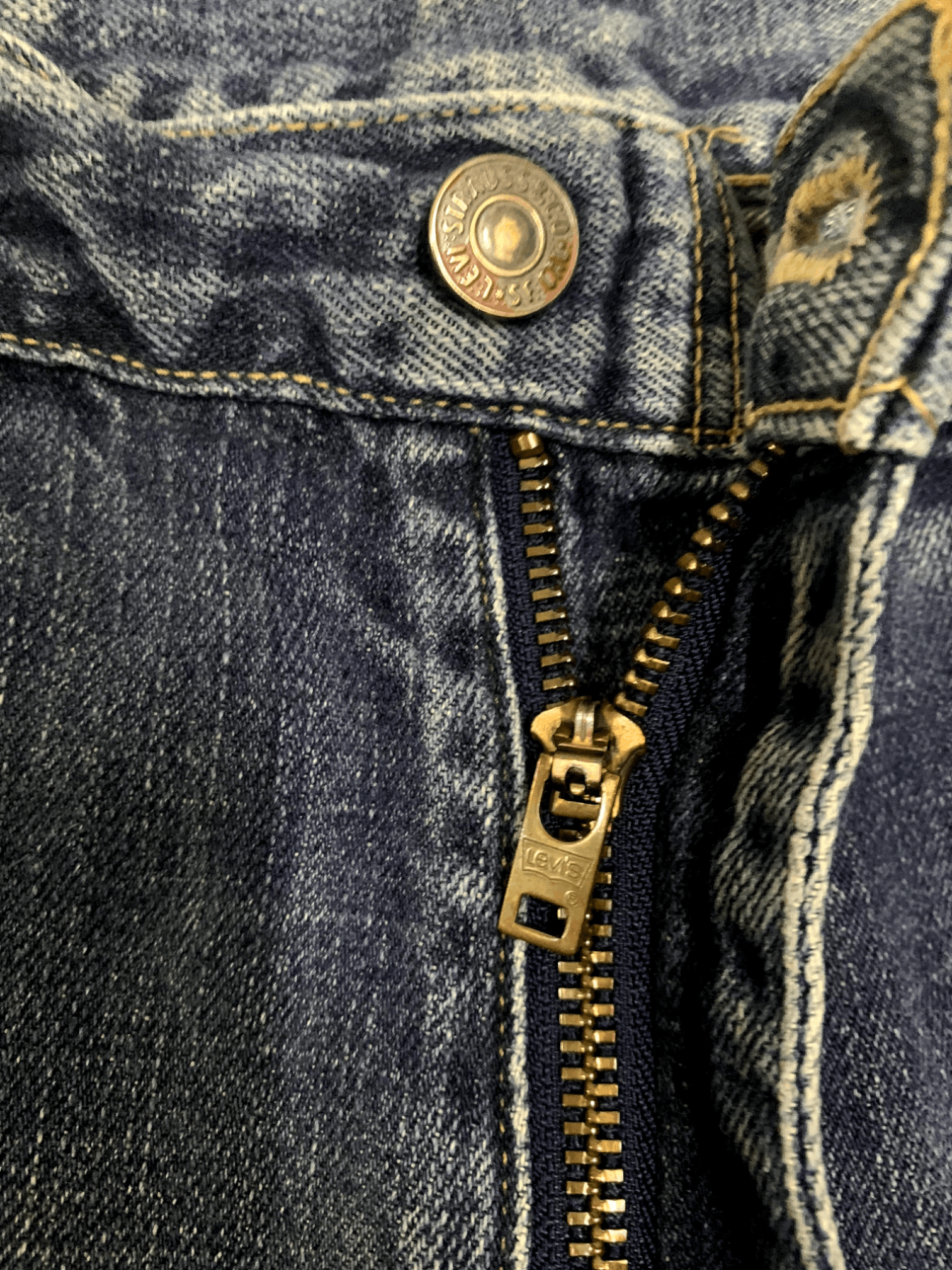 Levi's Vintage 90s Levis 554 Blue Wash Distressed Baggy Jeans 34x31 Size US 34 / EU 50 - 10 Thumbnail