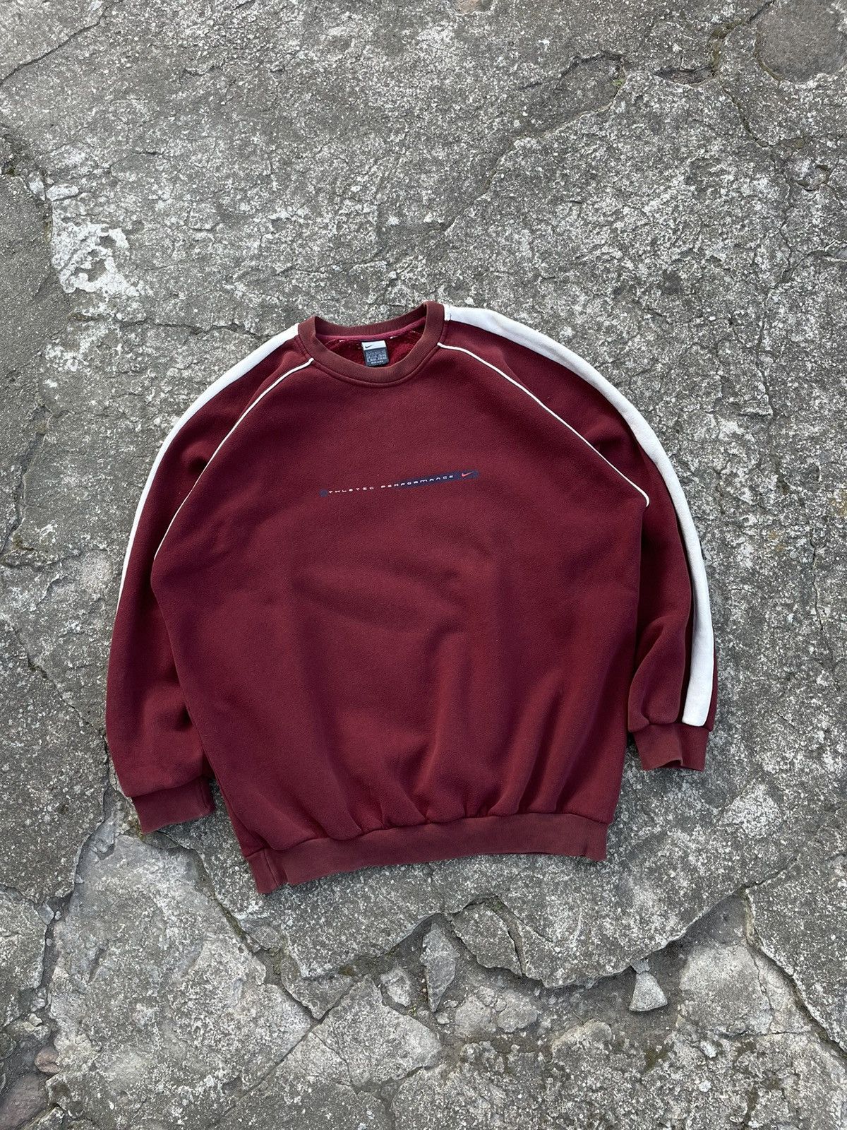 Nike × Vintage Vintage Y2K Nike Athletic Performance Sweatshirt Crewneck Size US L / EU 52-54 / 3 - 2 Thumbnail