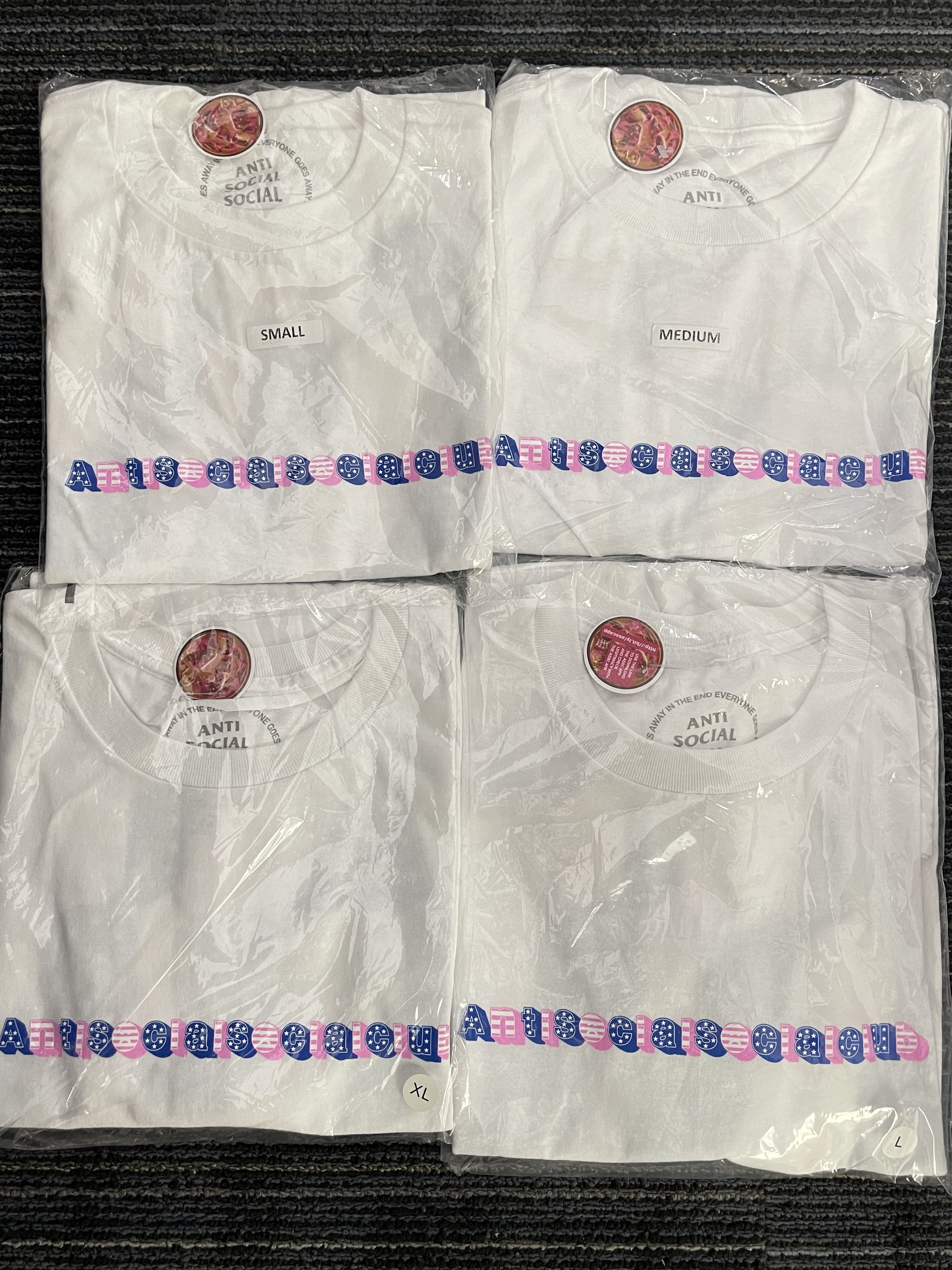 DS SS23 ASSC Sign me Up White Tee Bape KITH Kaws Vlone fog