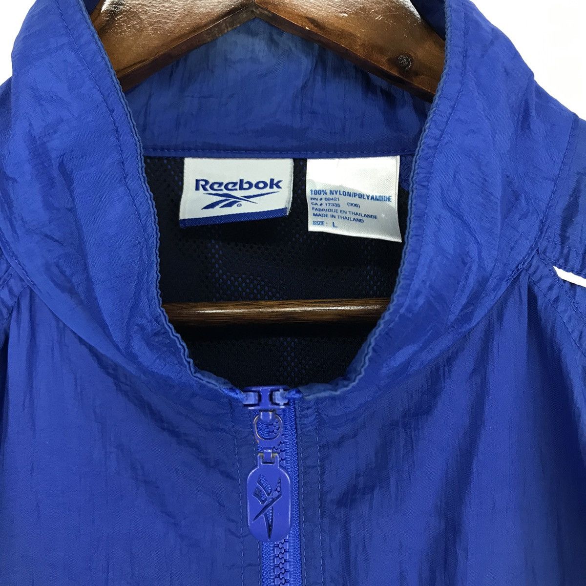 Reebok Vintage Reebok Windbreaker Jacket Size US L / EU 52-54 / 3 - 6 Thumbnail