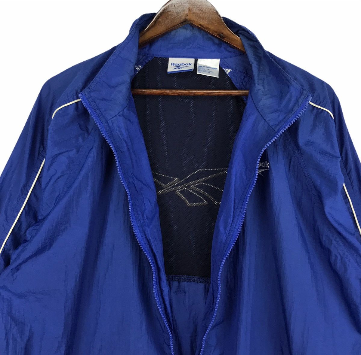 Reebok Vintage Reebok Windbreaker Jacket Size US L / EU 52-54 / 3 - 4 Thumbnail
