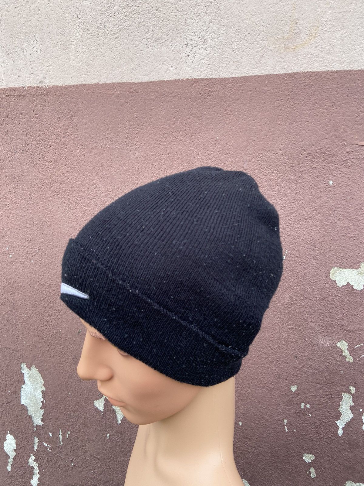 Nike Vintage Nike Big Swoosh Logo Beanie Hat Size ONE SIZE - 4 Thumbnail