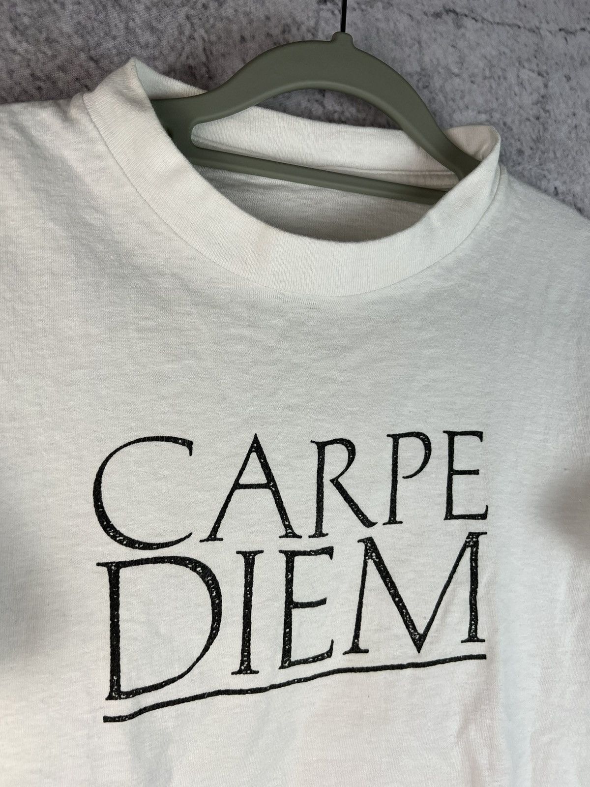 Vintage Vintage Carpe Diem thinking man 80s tshirt Size US L / EU 52-54 / 3 - 3 Thumbnail