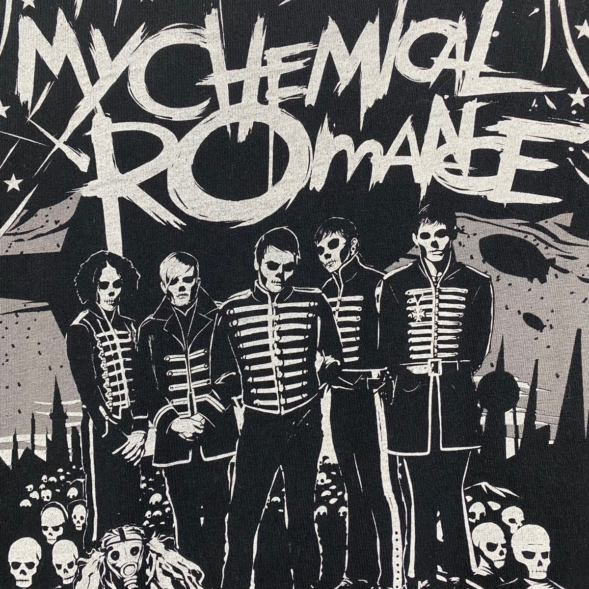 MY CHEMICAL ROMANCE BAND T SHIRT BLACK PARADE ALBUM MCR