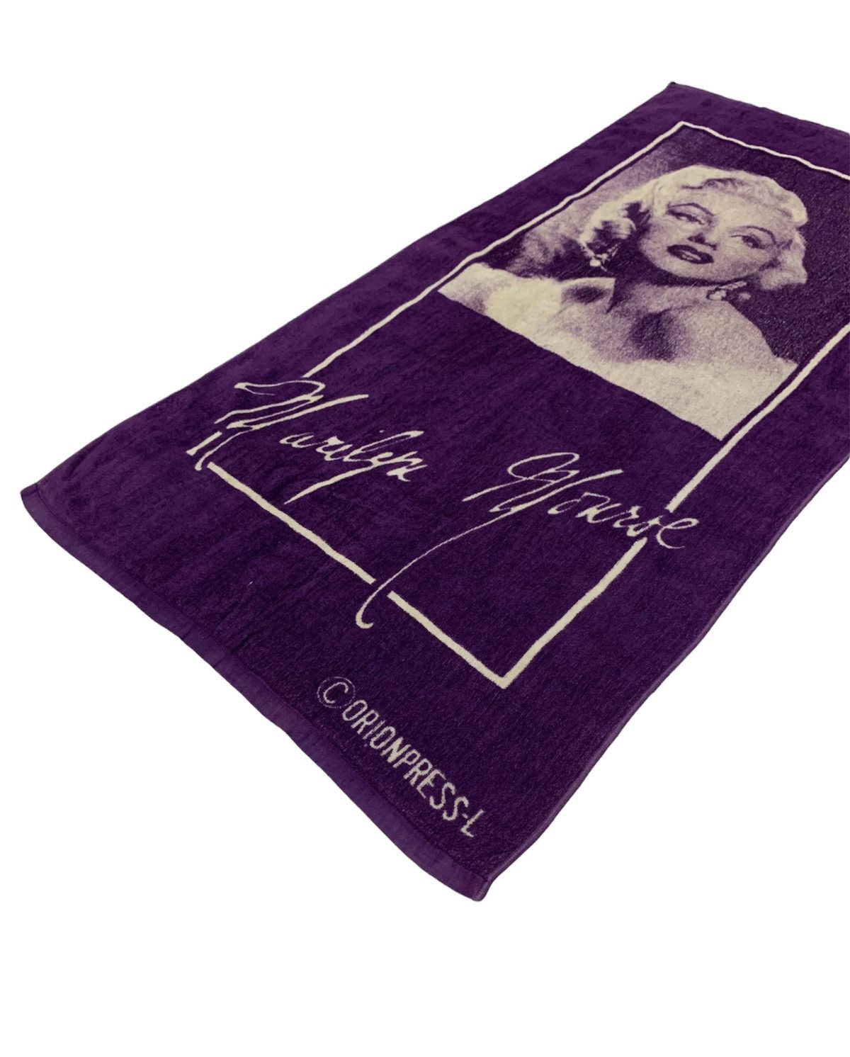 Band Tees Vintage Marilyn Monroe Fan Art Collectable Beach Bath Towel Size ONE SIZE - 3 Thumbnail