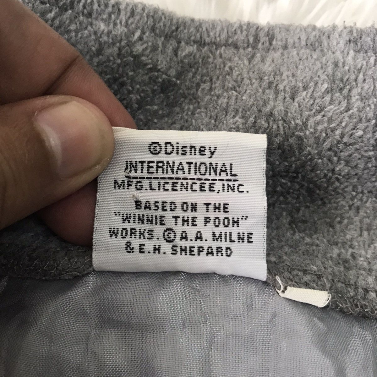 Disney Pooh Fleece Sweater Jacket Size US L / EU 52-54 / 3 - 21 Thumbnail