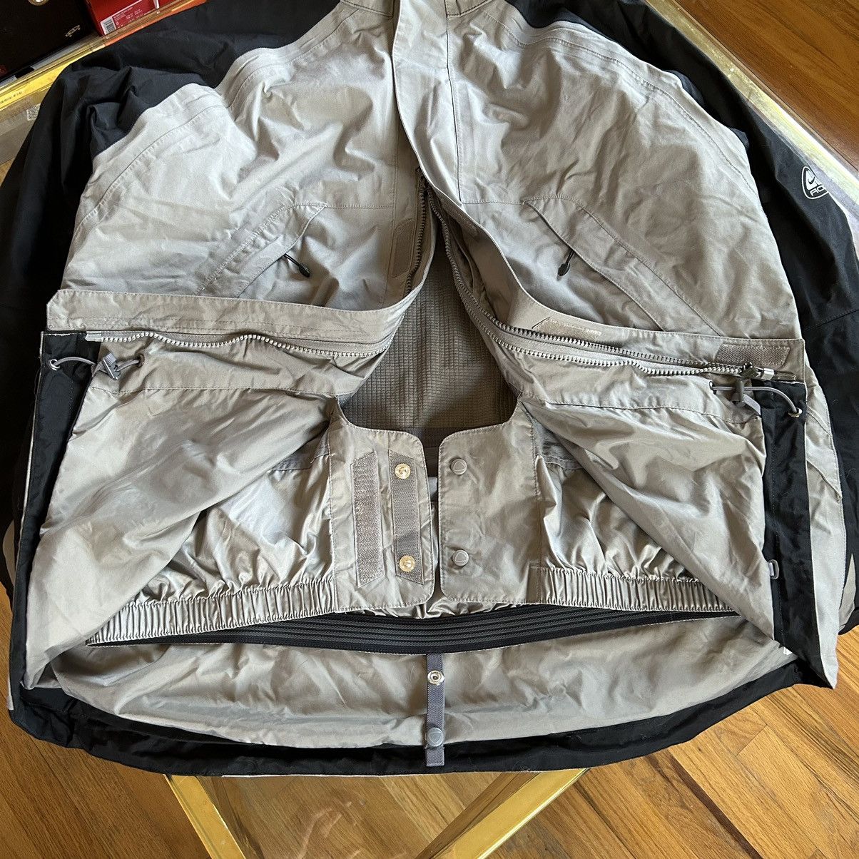 Nike ACG 90s NiKE ACG NYLON STORM-FiT RAiN JACKET COAT YKK DRAWCORD Size US L / EU 52-54 / 3 - 14 Thumbnail