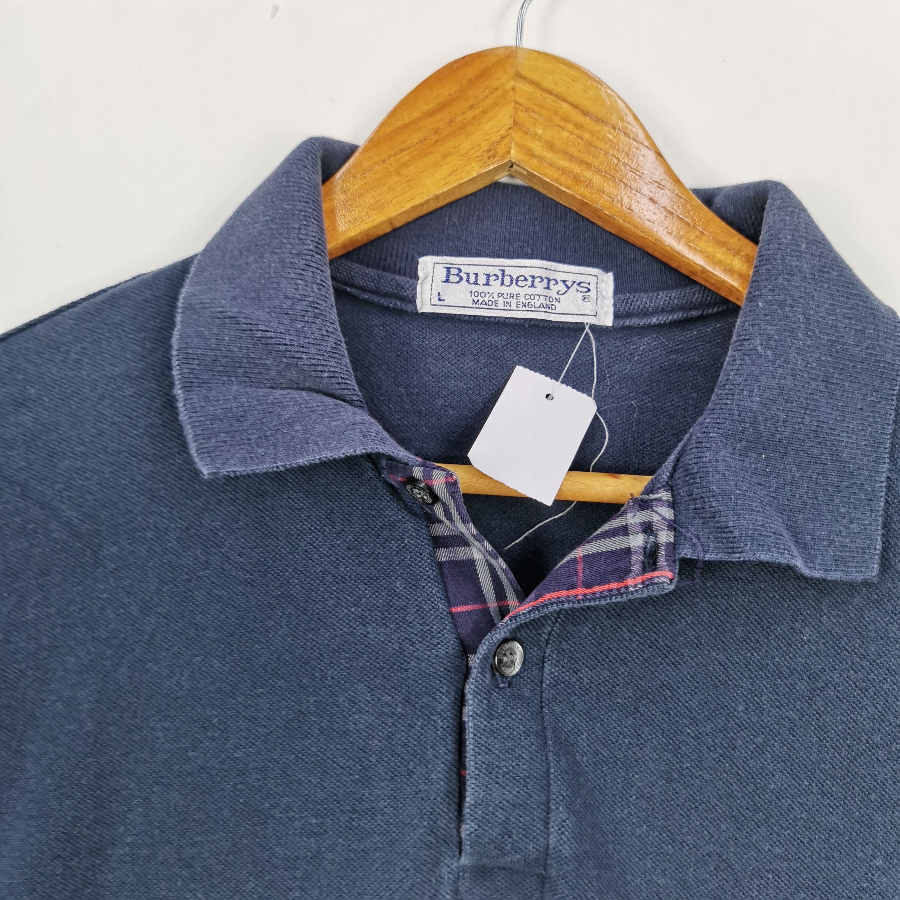 Burberry Vintage Burberry T Shirt Burberrys Tees | BS18945. Size US L / EU 52-54 / 3 - 5 Thumbnail