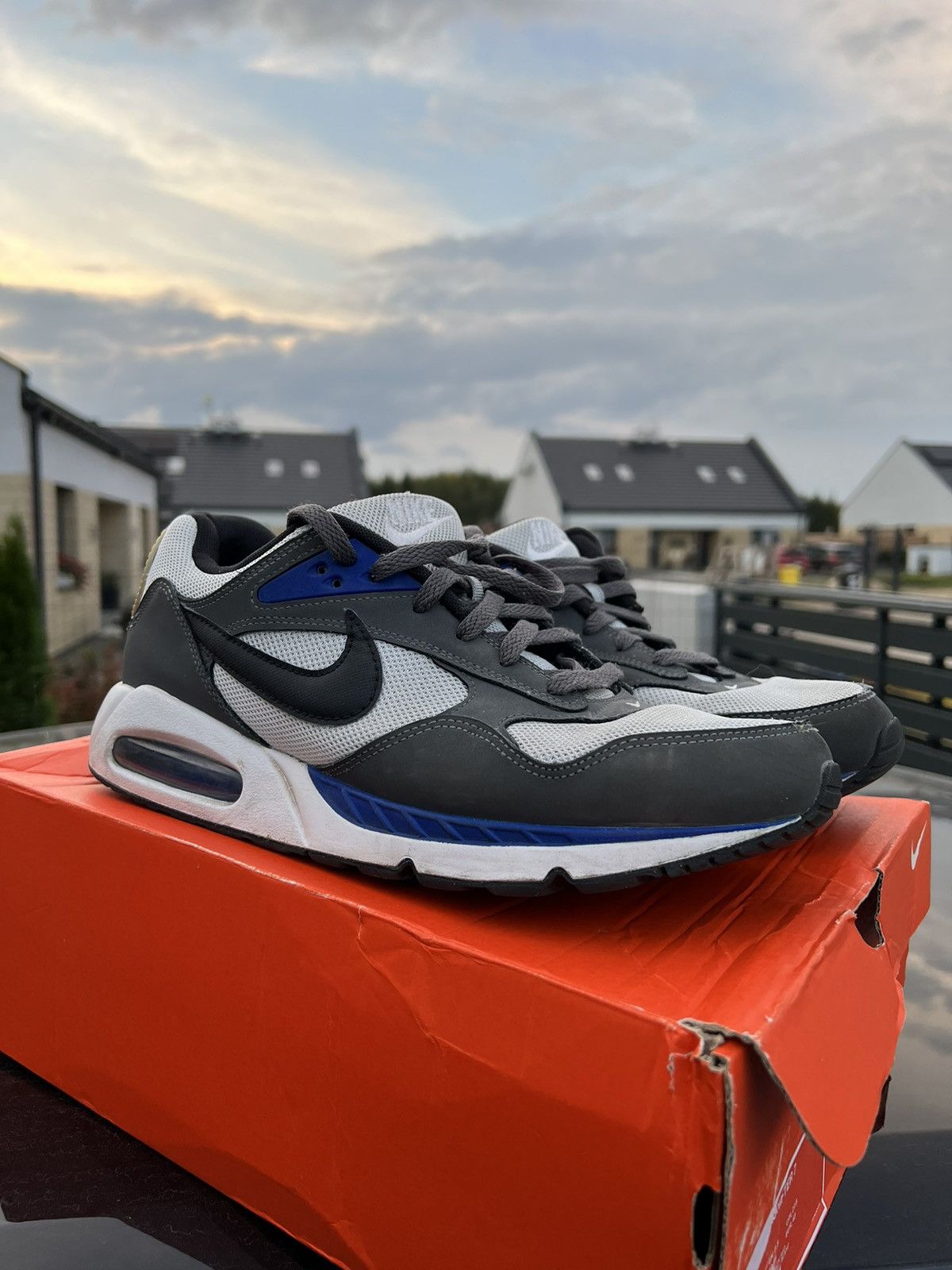 Nike Nike air max correlatte pure purple Size US 10.5 / EU 43-44 - 2 Thumbnail