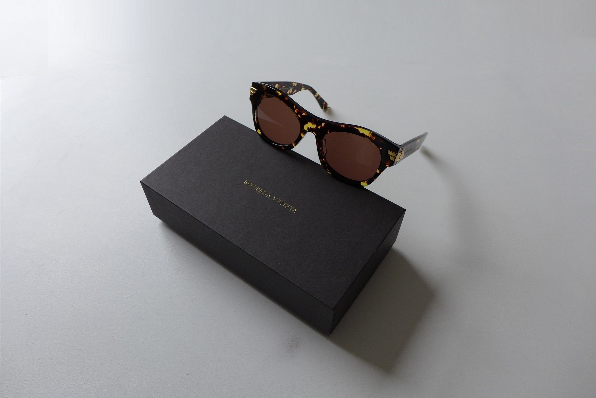 Bottega Veneta Bottega Veneta Sunglasses - Tortoiseshell Acetate Size ONE SIZE - 1 Thumbnail