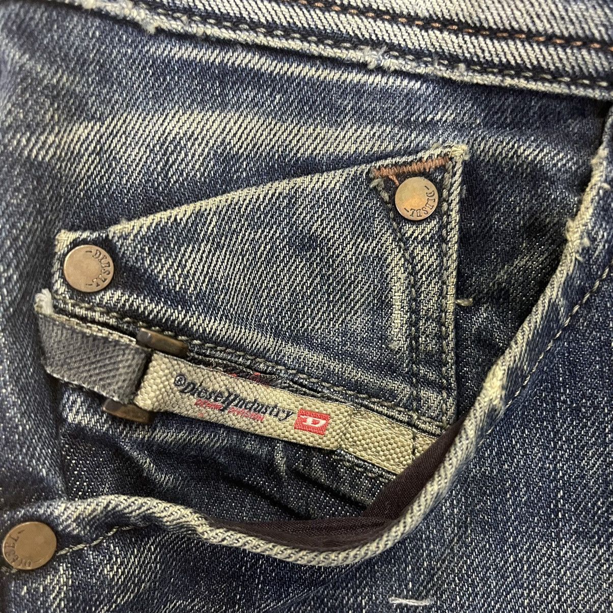 Diesel Diesel Industry Darron Regular Slim Distressed Denim W29 L30 Size US 29 - 5 Thumbnail