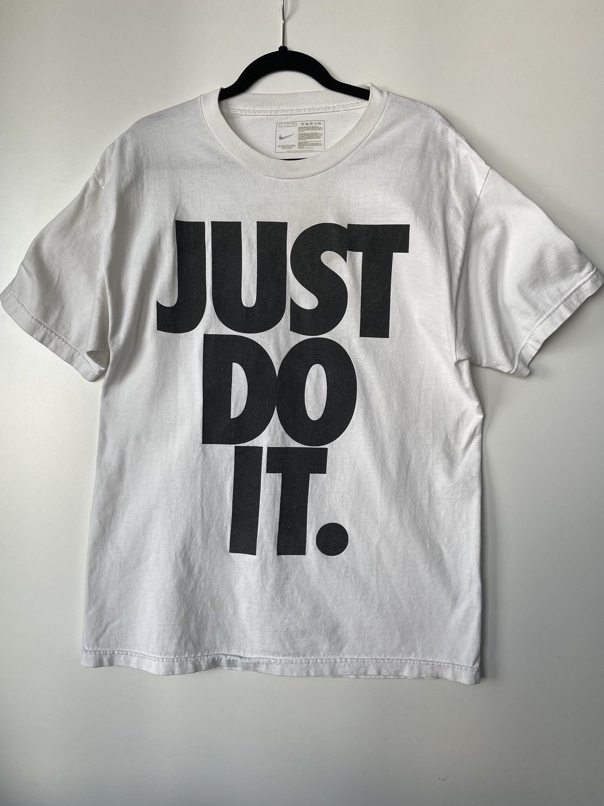Nike Nike vintage tee 'JUST DO IT' — unisex size L | Grailed