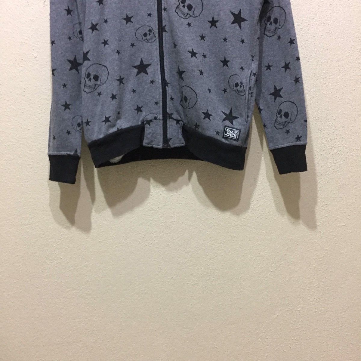 Japanese Brand BLOC Hoodie BLOC CLOTHING REBEL MUSIC spellout size 160 / S Size US S / EU 44-46 / 1 - 5 Thumbnail