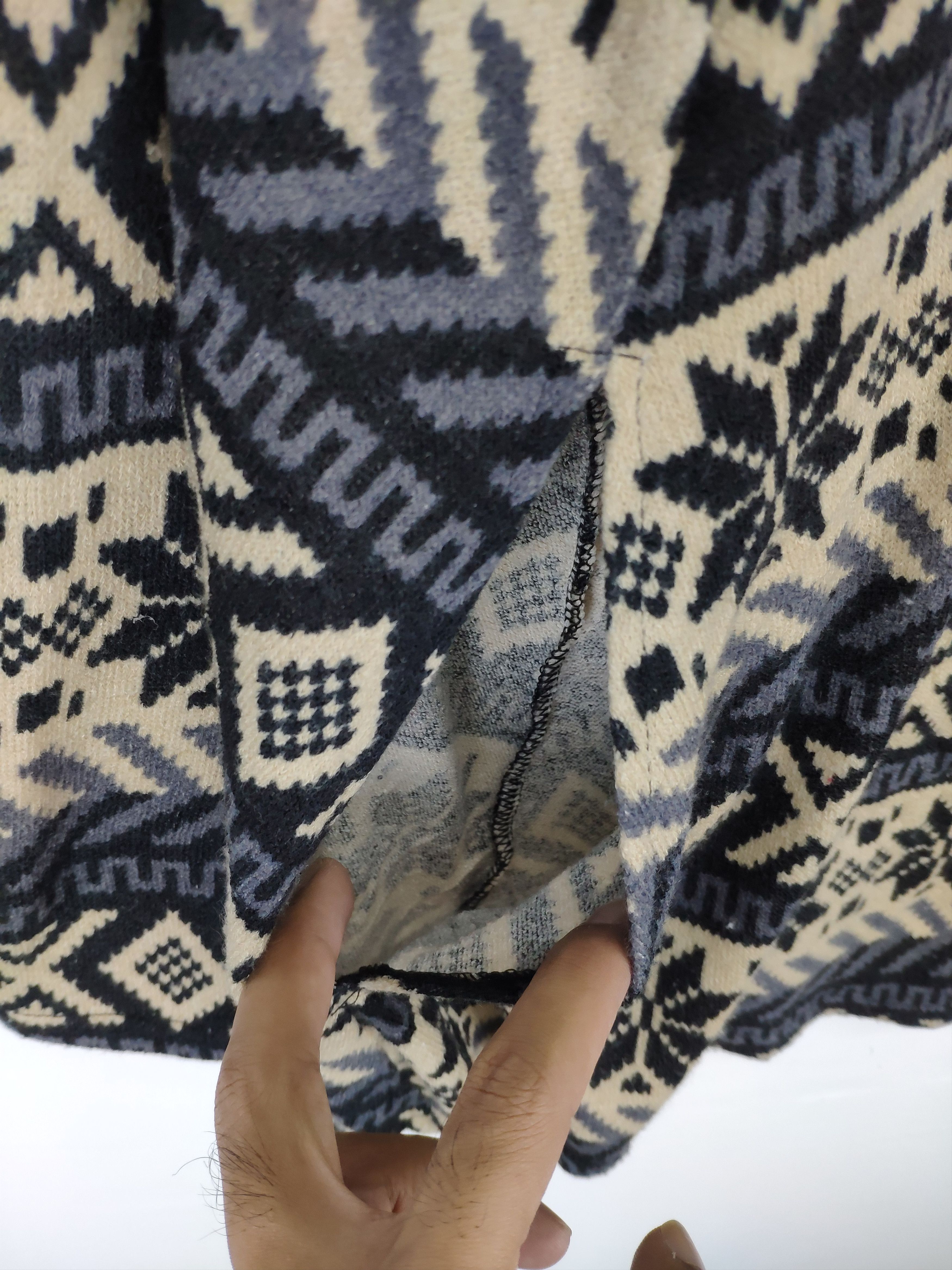 Aran Isles Knitwear × Japanese Brand Vintage Japanese Brand Poncho Native Style Size ONE SIZE - 7 Thumbnail